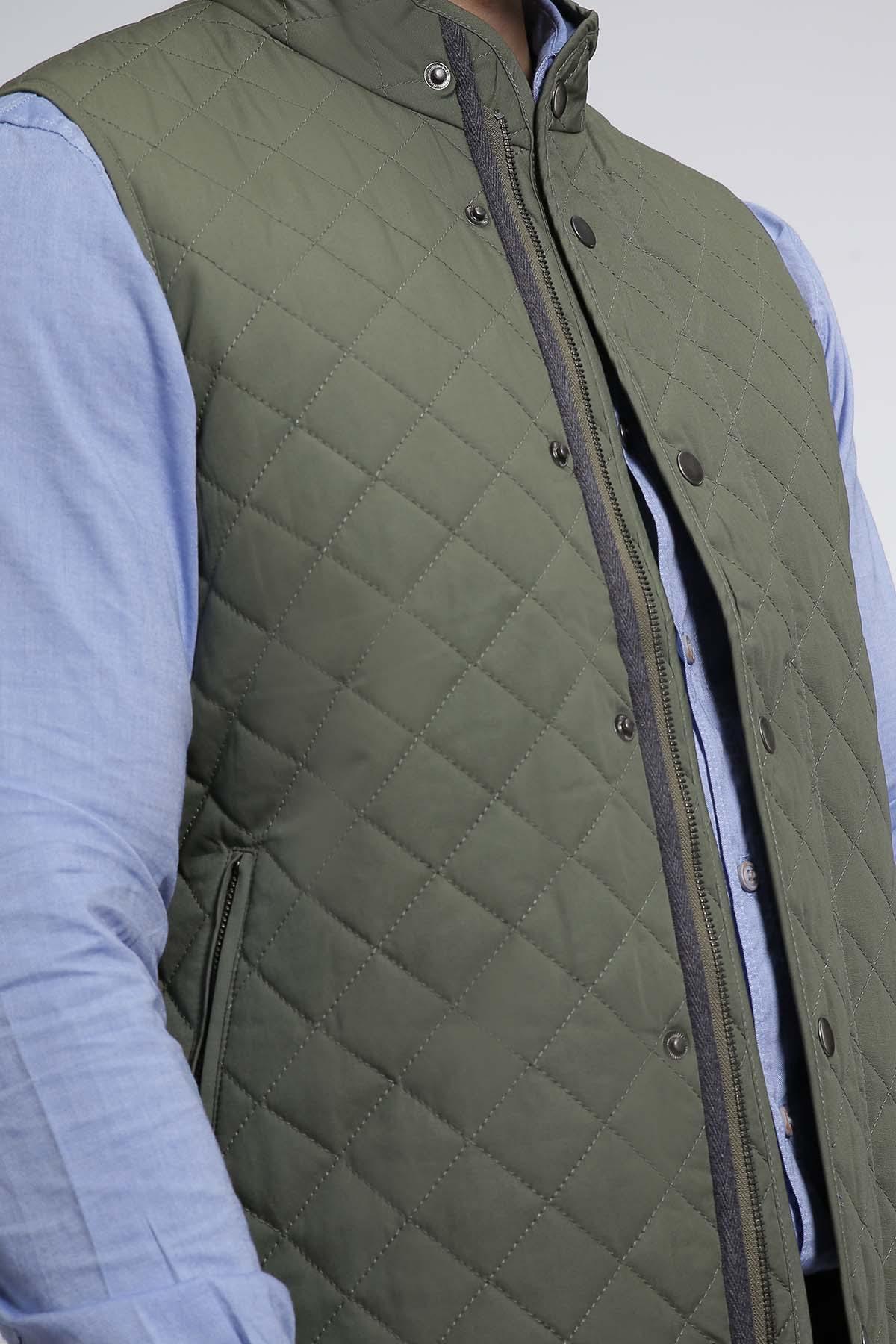 JACKET SLEEVE LESS OLIVE - Image 3