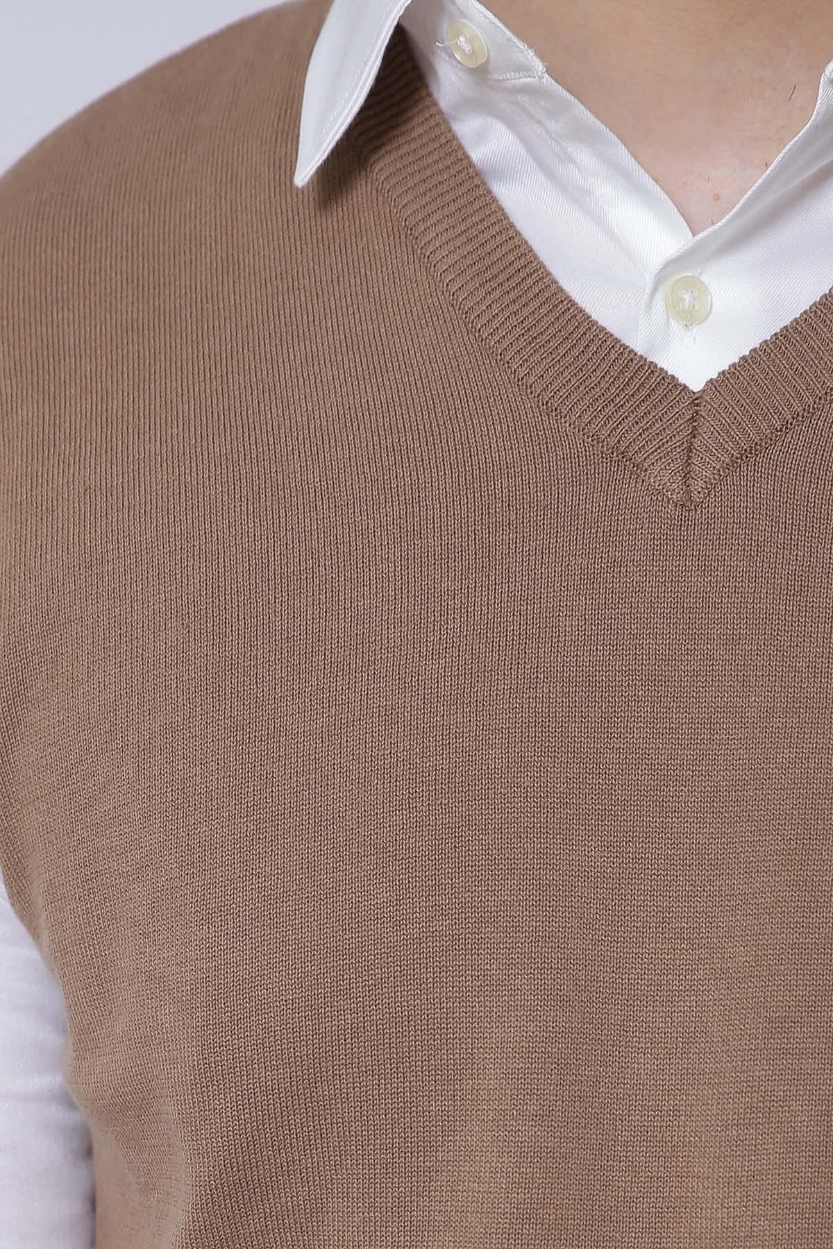 SWEATER V NECK  SLEEVE LESS  LIGHT BROWN - Image 3