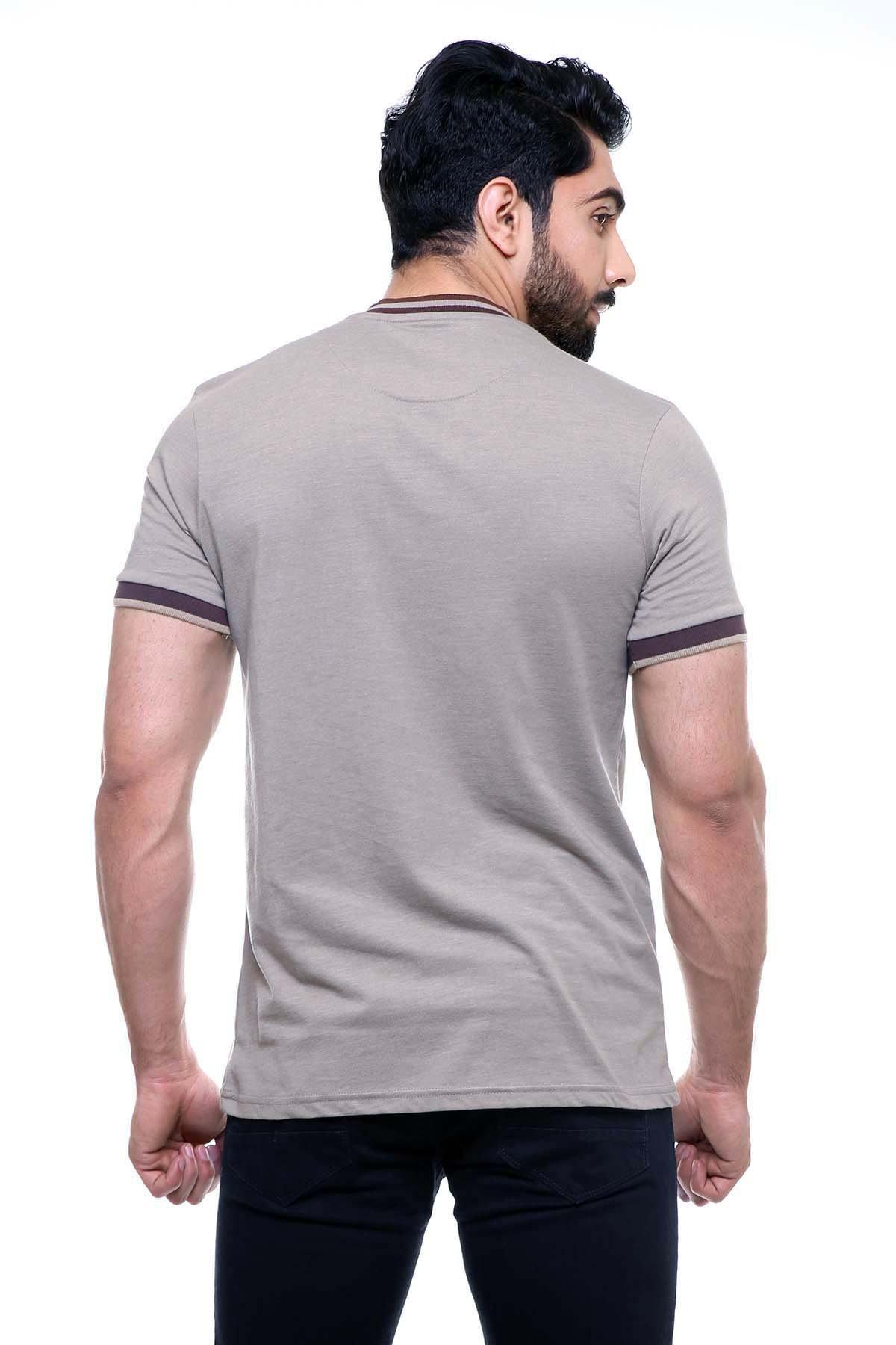 T Shirt Henley Light Brown - Image 3