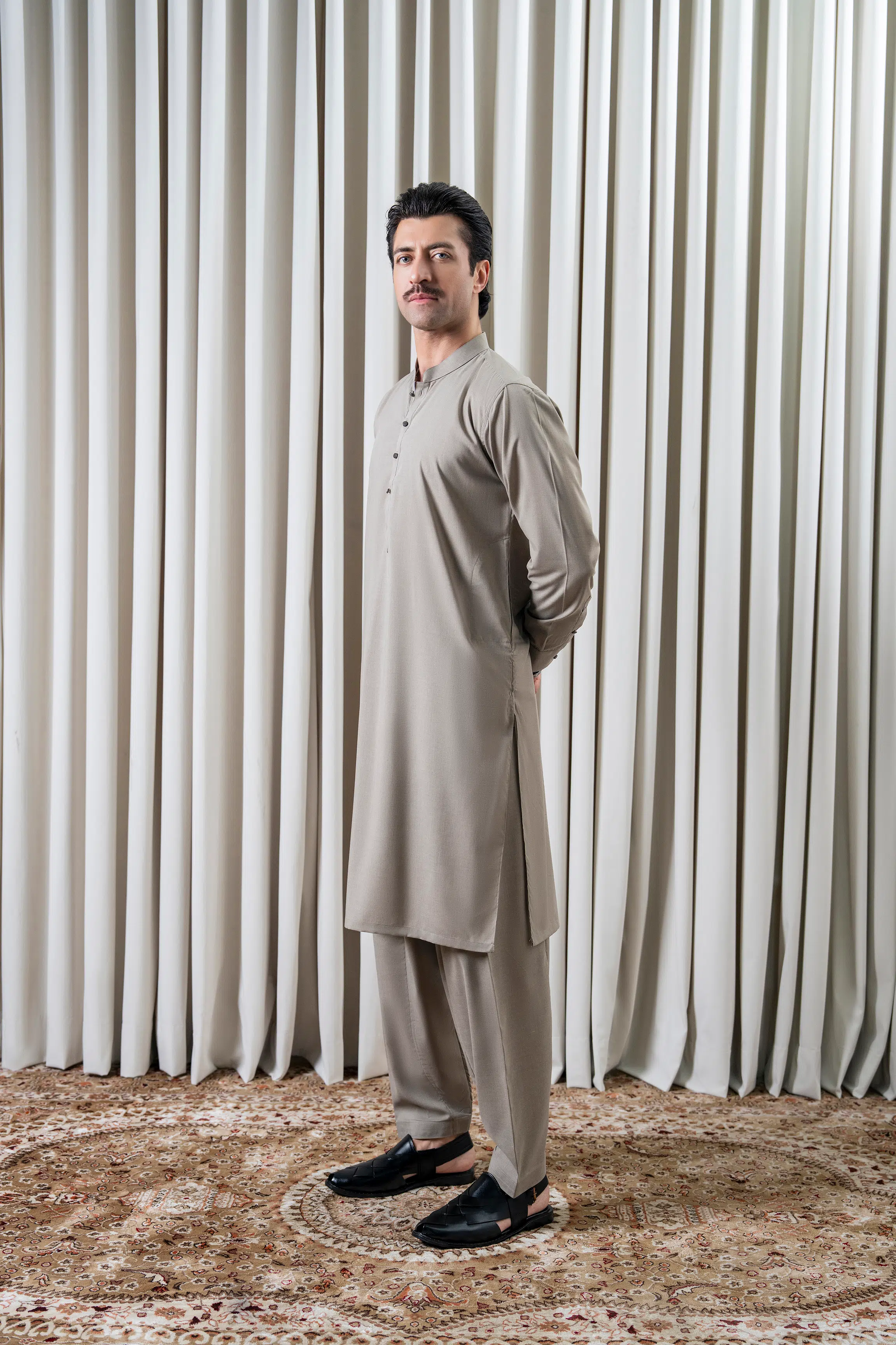 BLENDED MELANGE KAMEEZ SHALWAR - CLASSIC COLLECTION LIGHT OLIVE - Image 3
