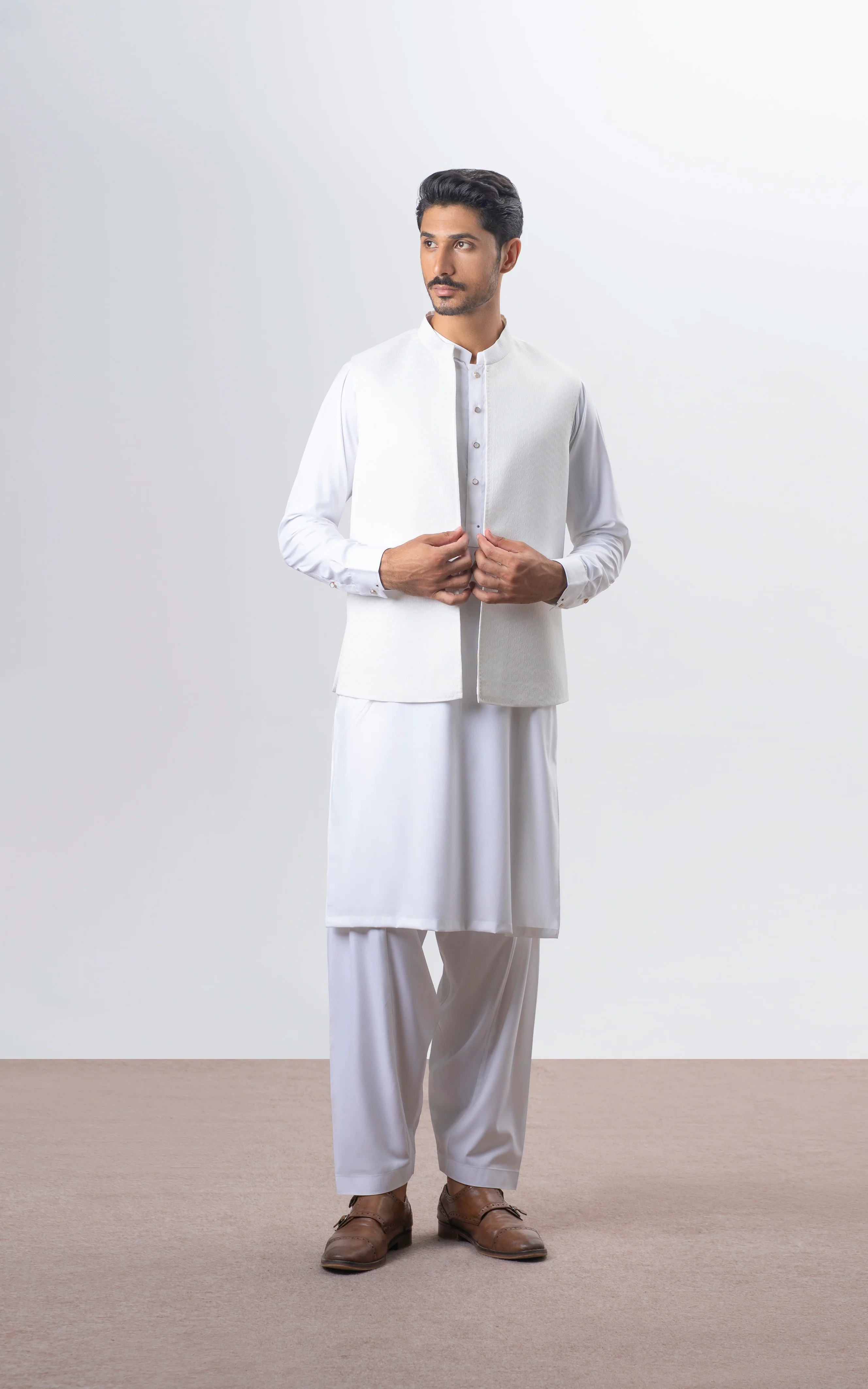 BLENDED TEXTURED WAISTCOAT | PREMIUM COLLECTION WHITE