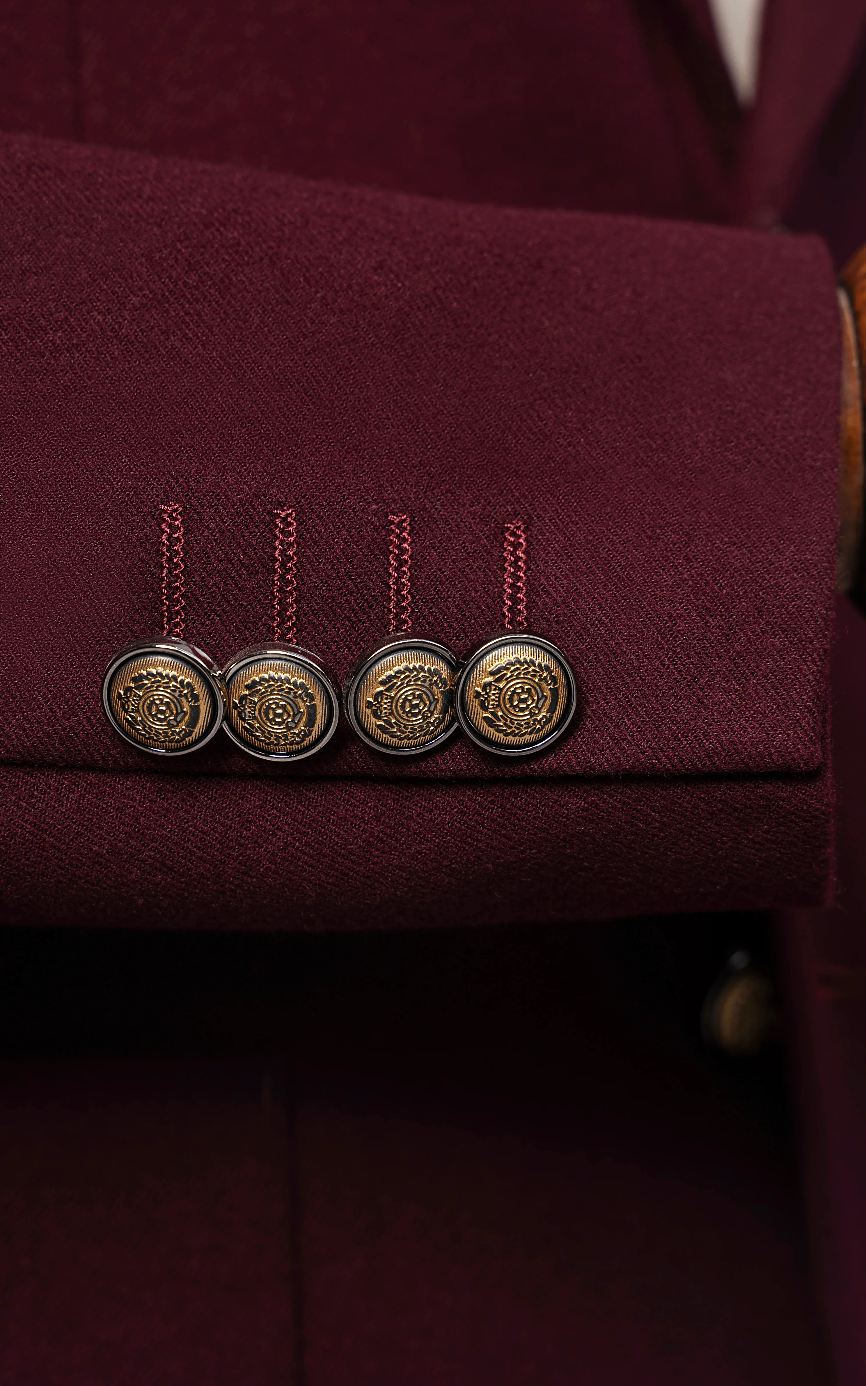 EXECUTIVE TAILORED MEN'S COAT MAROON - Image 3