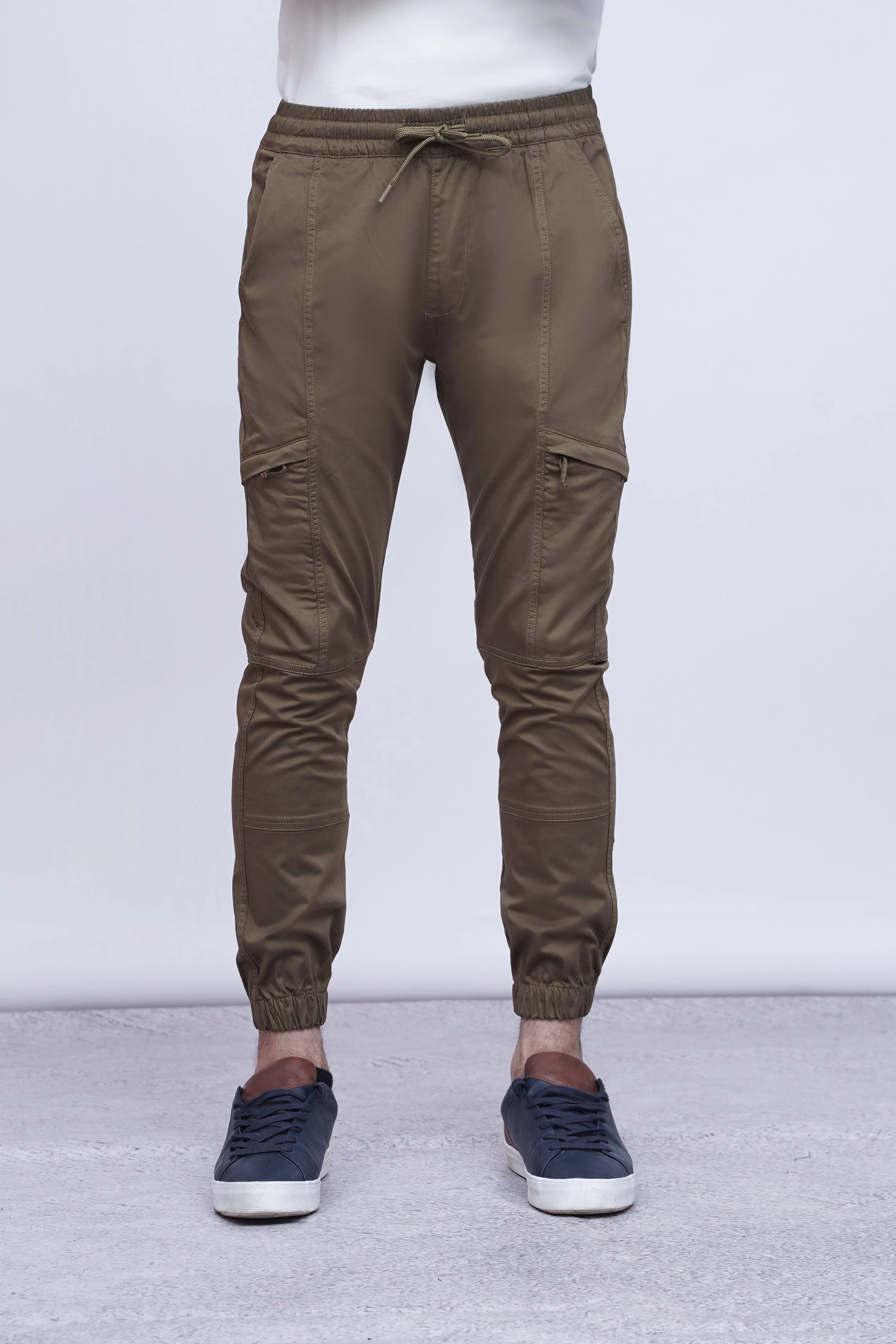 CASUAL JOGGER TROUSER DARK KHAKI - Image 4