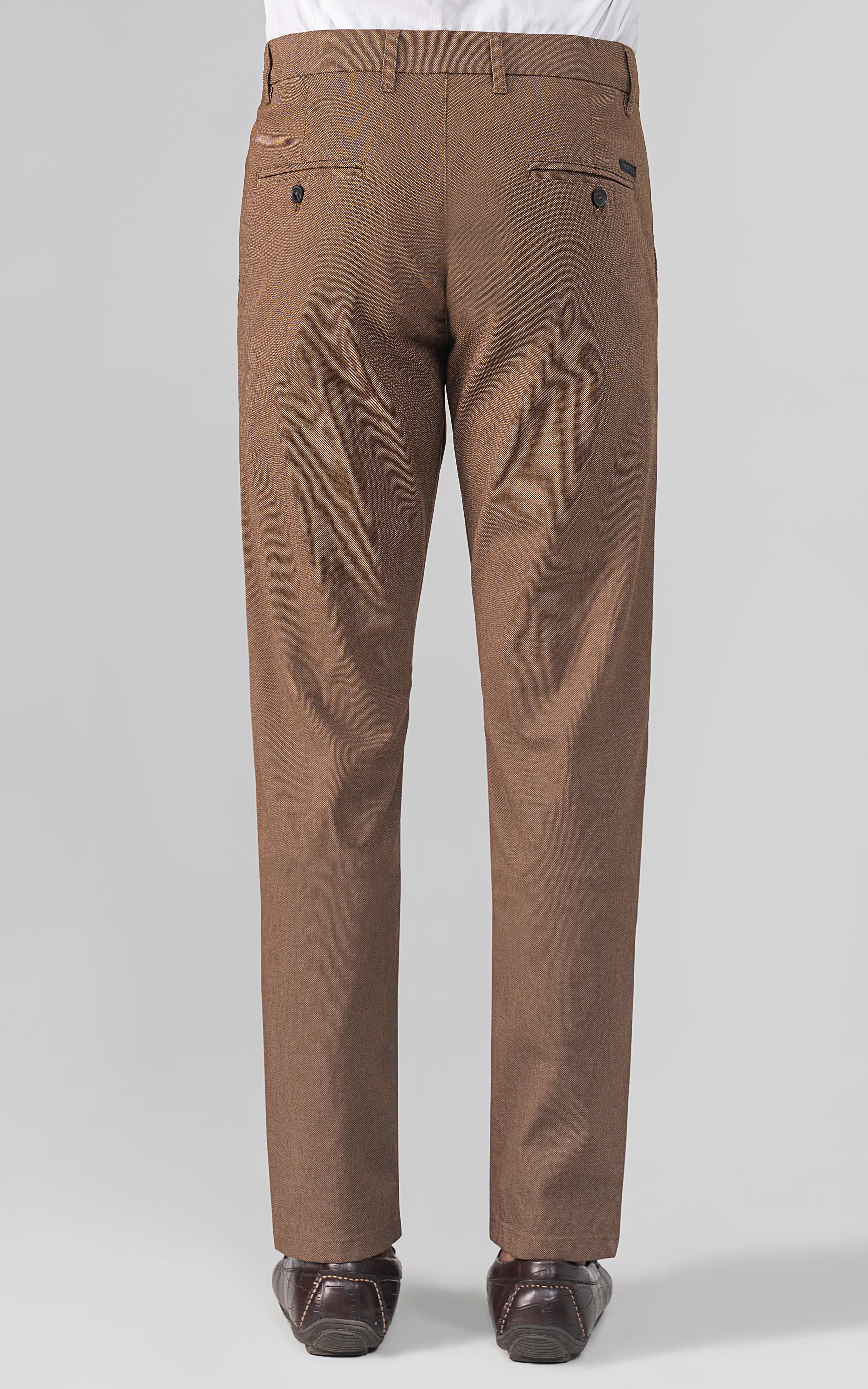 TEXTURED SMART FIT CASUAL PANT CAMEL - Image 3