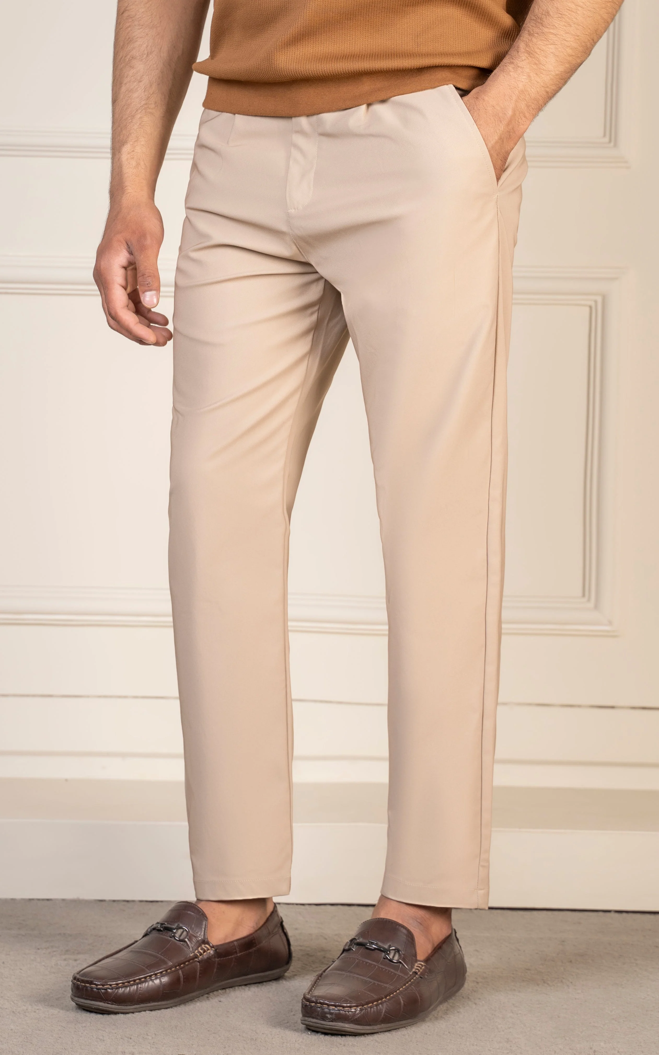 TWILL REGULAR TAPERED FIT PANT BEIGE - Image 6