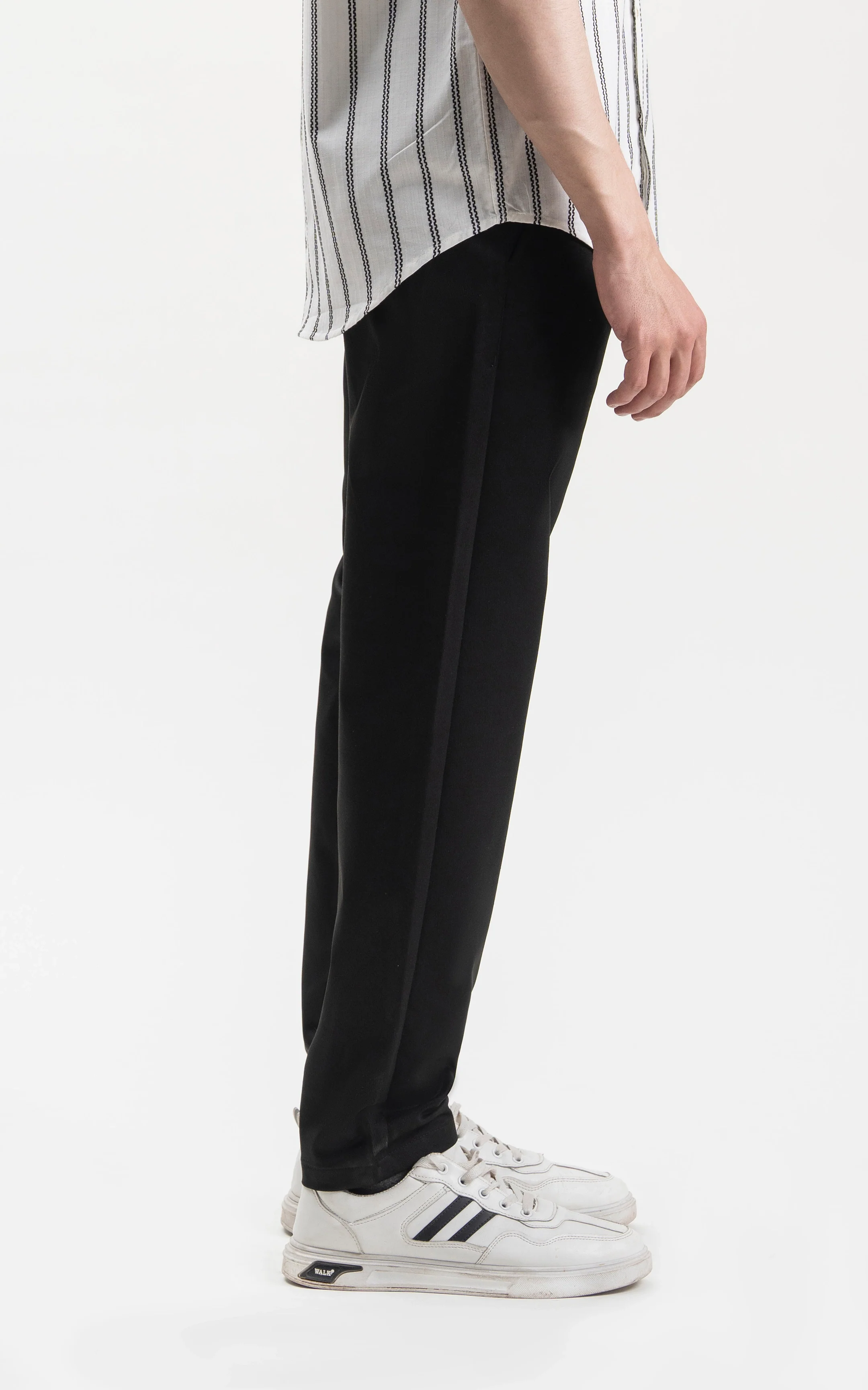 CASUAL PANT REGULAR FIT BLACK - Image 3