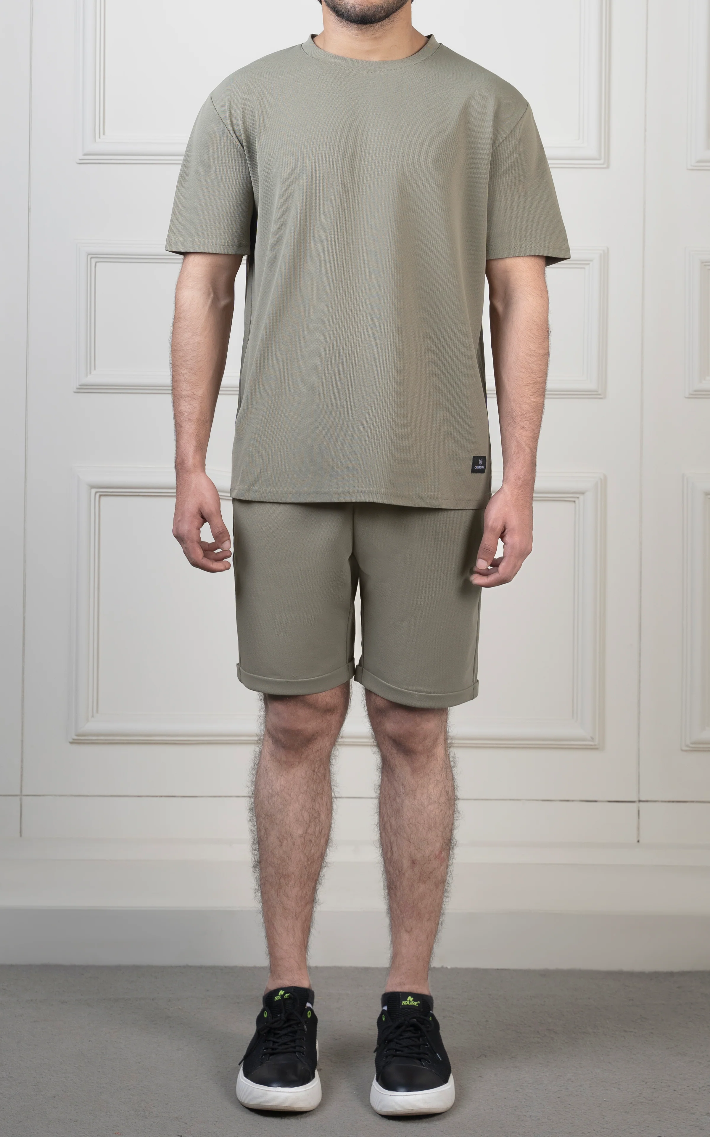 REGULAR FIT TEXTURED SHORT  OLIVE - Image 3