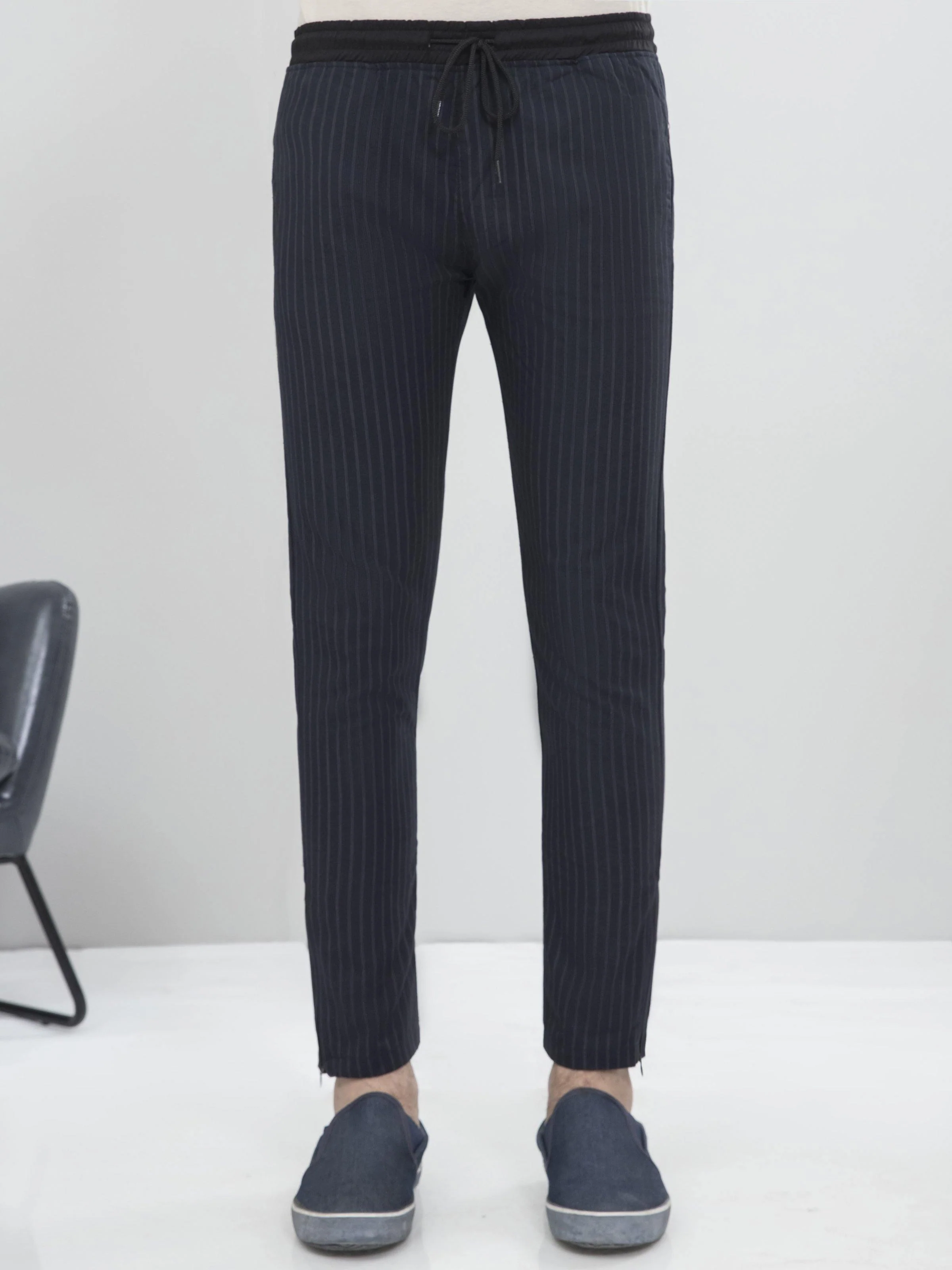 CASUAL TROUSER TAPERED FIT CHARCOAL GREY