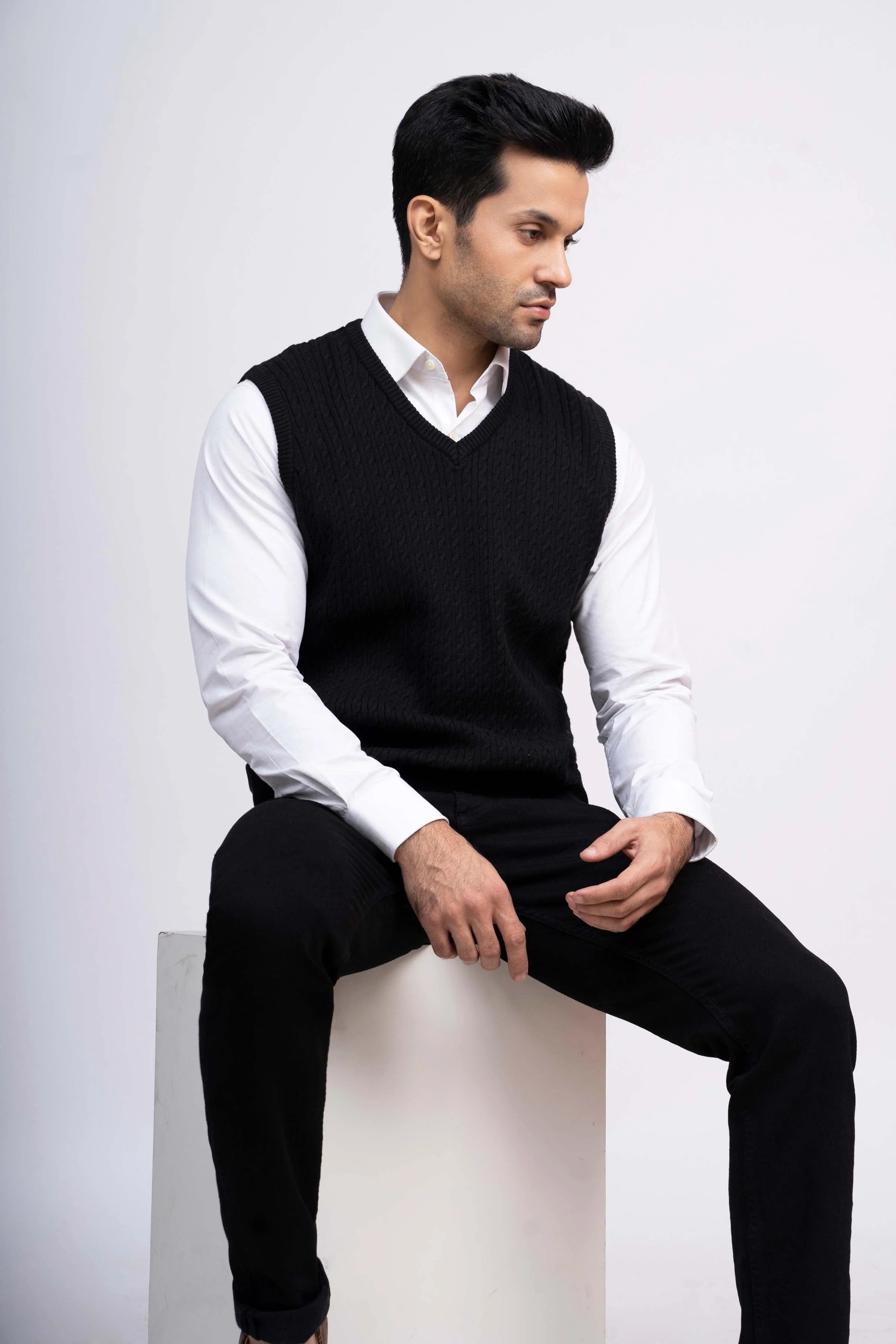 SWEATER CABLE TIPPING SLEEVES LESS BLACK - Image 4