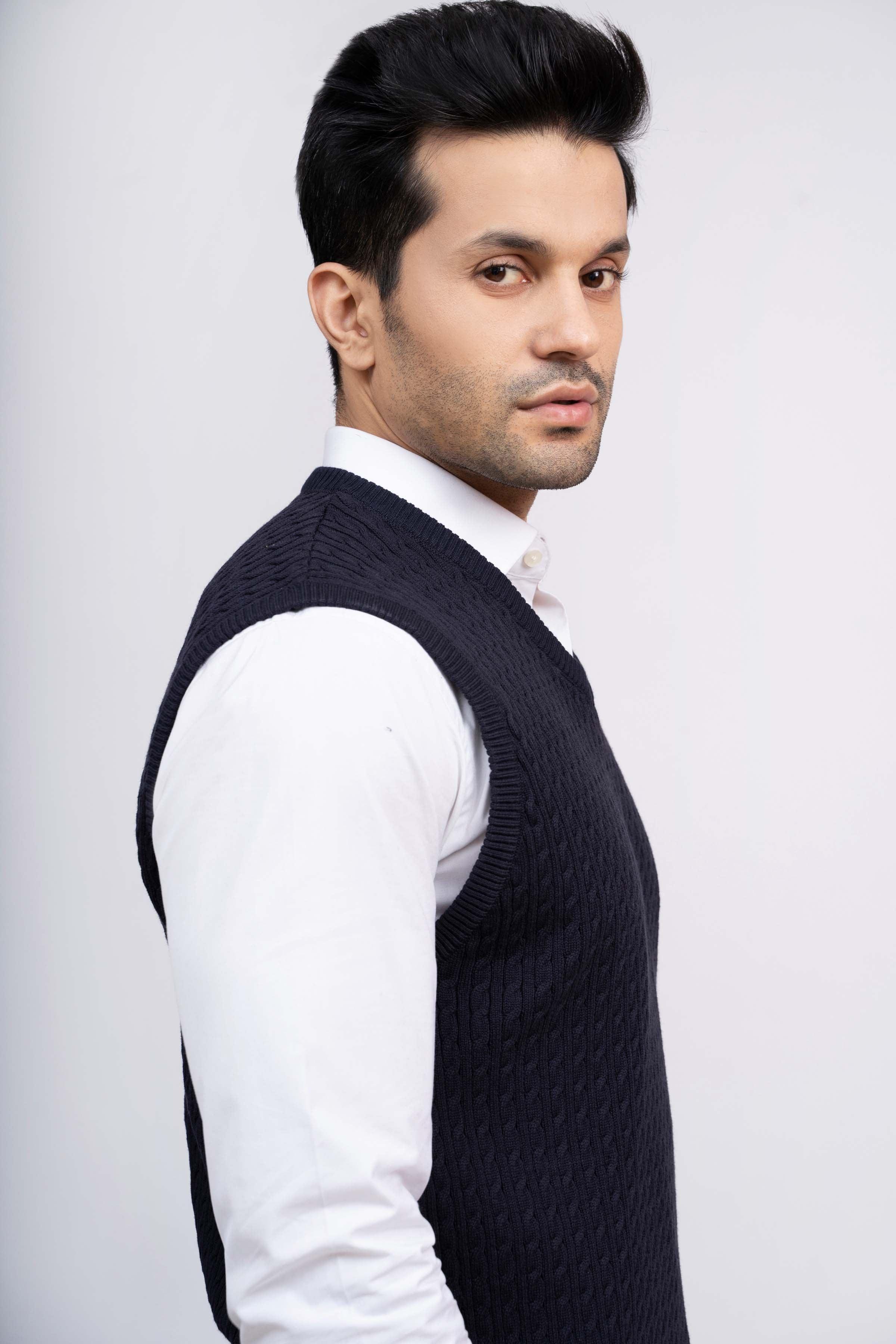 SWEATER CABLE TIPPING SLEEVES LESS NAVY - Image 2