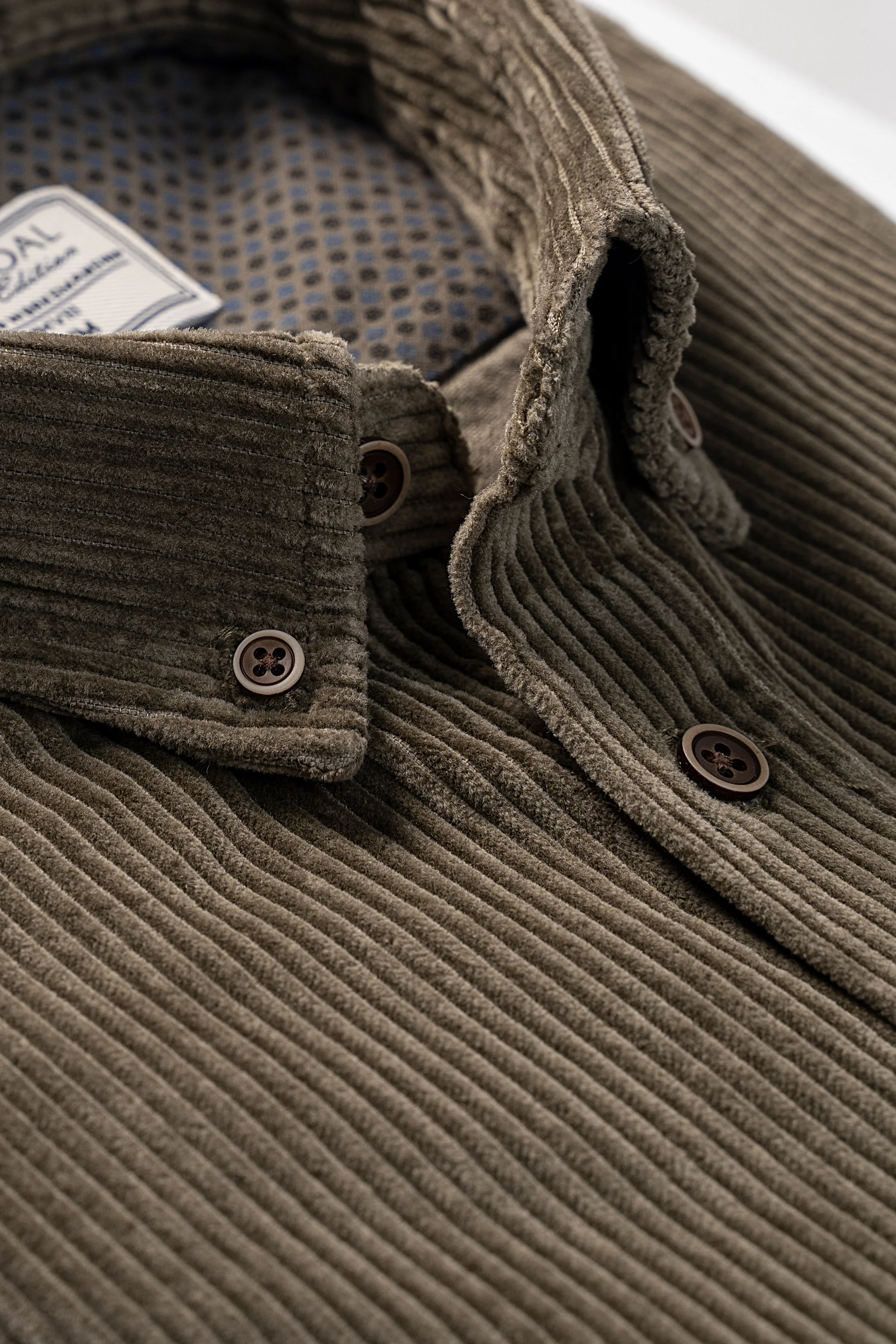 CORDUROY SHIRT IN OLIVE - Image 2