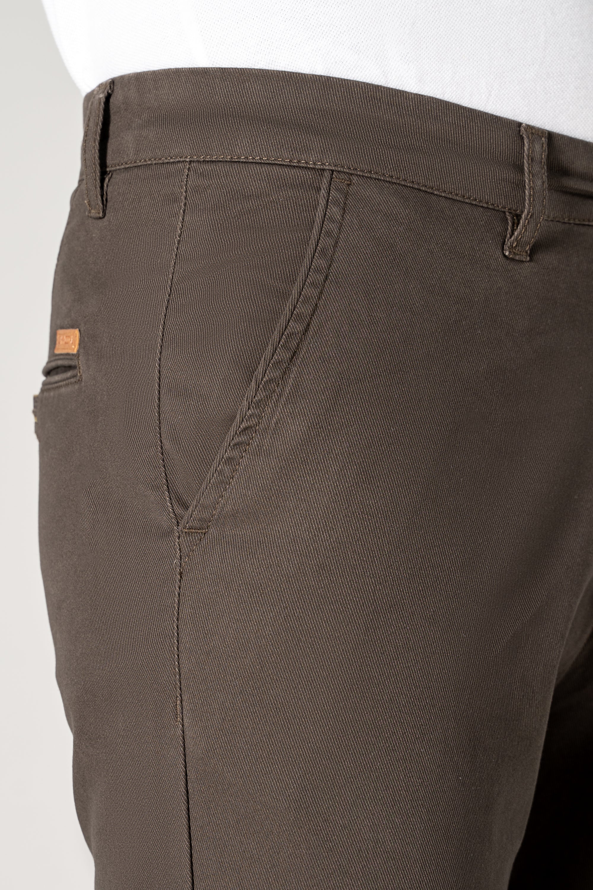 CROSS POCKET CASUAL PANT DARK KHAKI - Image 5