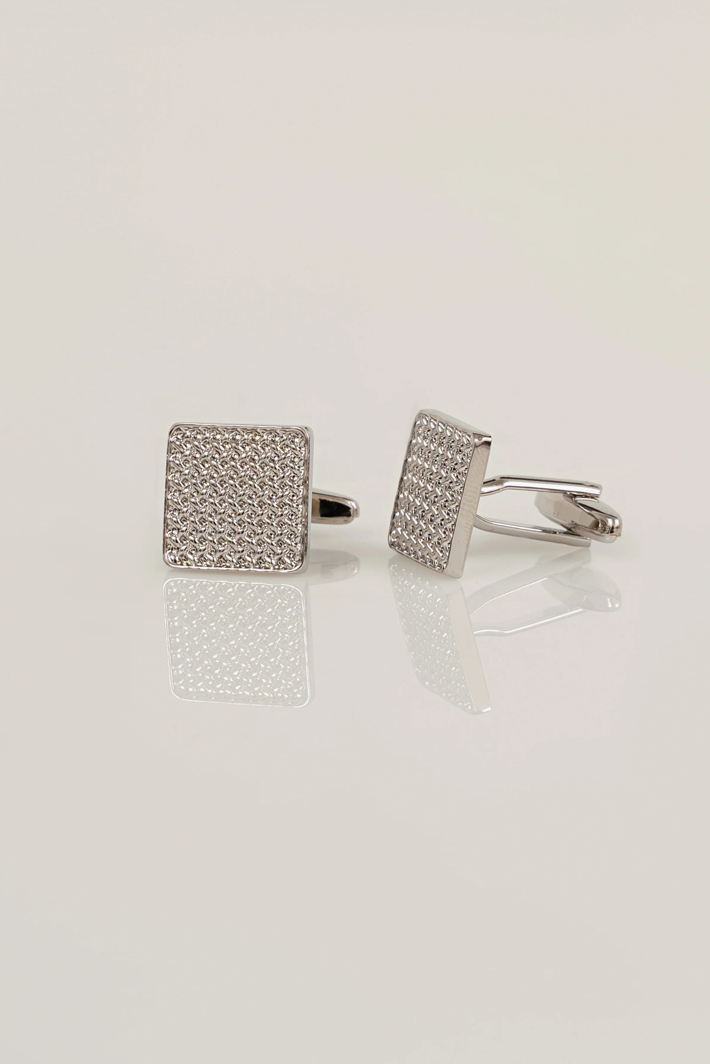 CUFFLINKS - Image 2