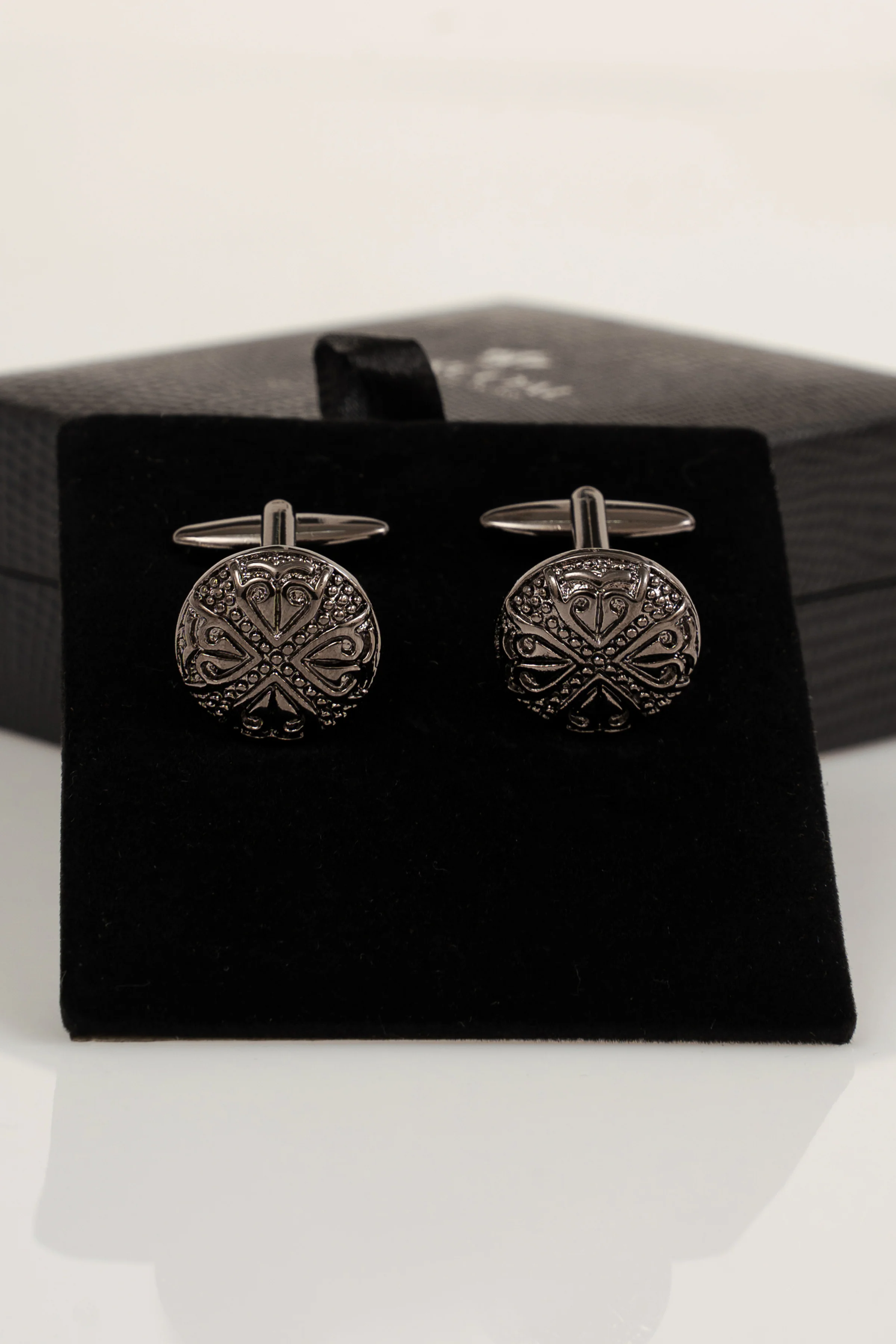 CUFFLINKS - Image 3