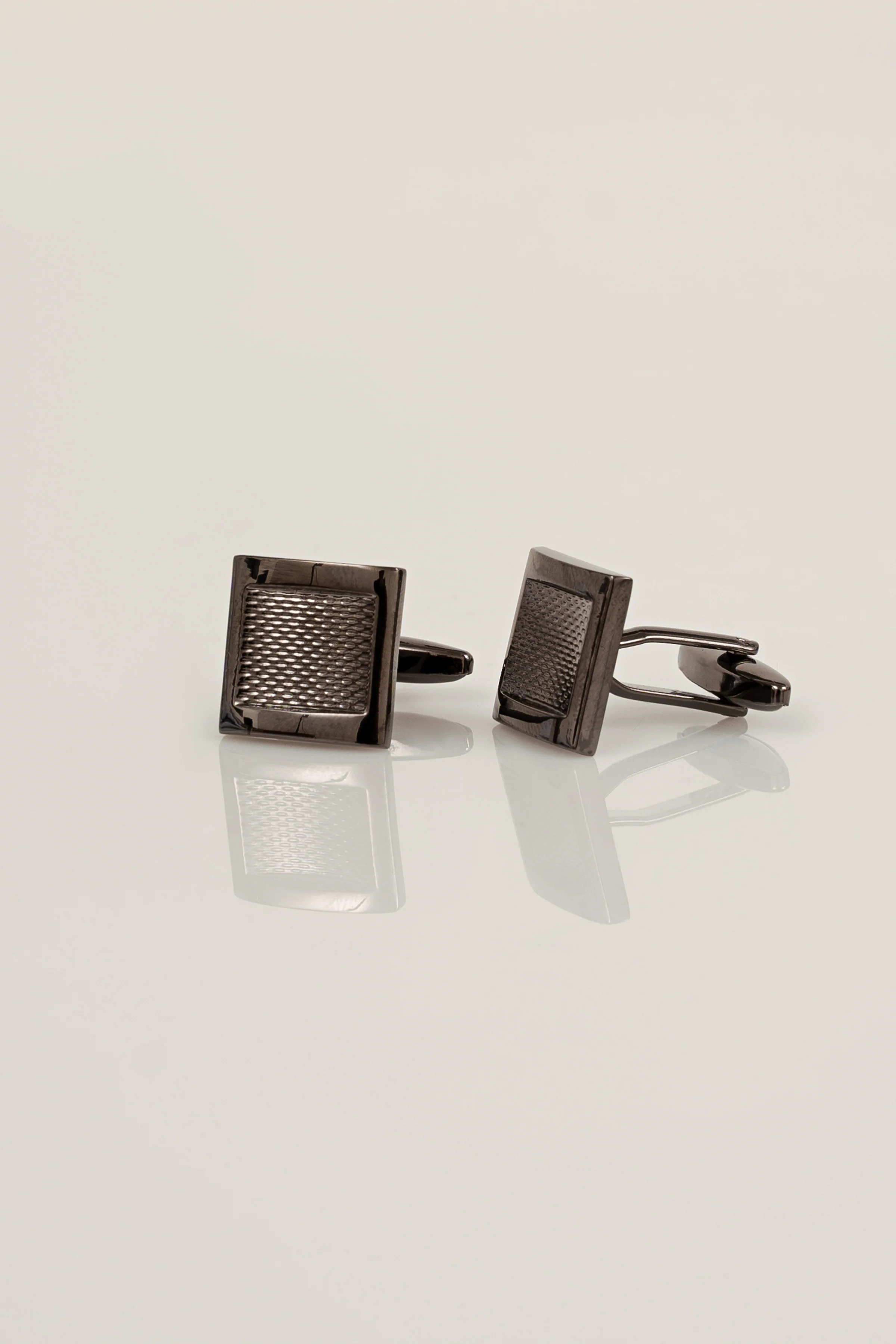 CUFFLINKS - Image 2