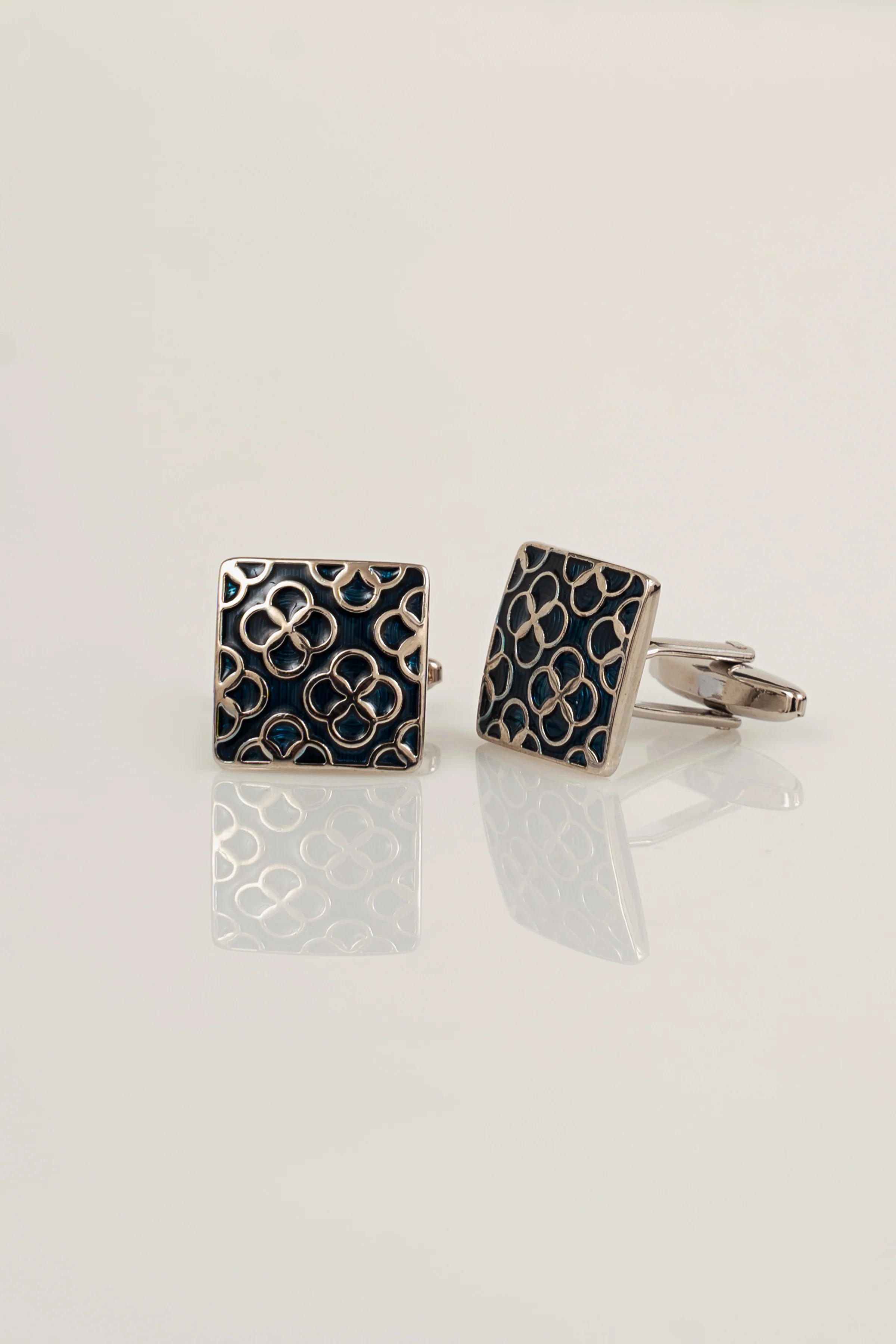 CUFFLINKS - Image 2