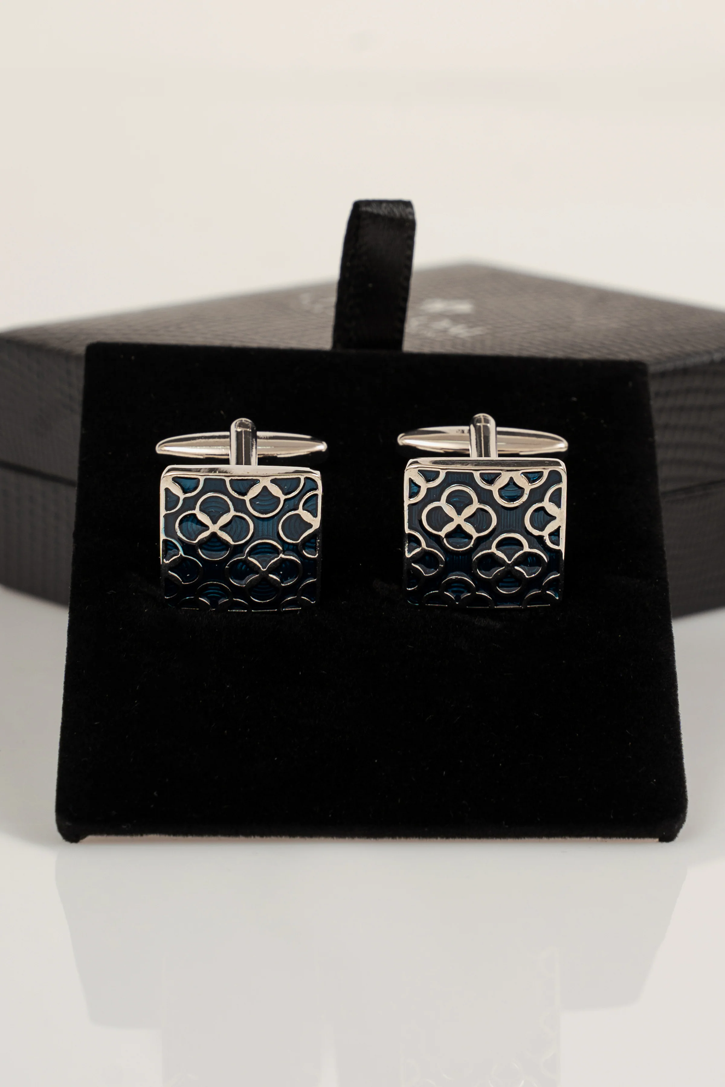 CUFFLINKS - Image 3