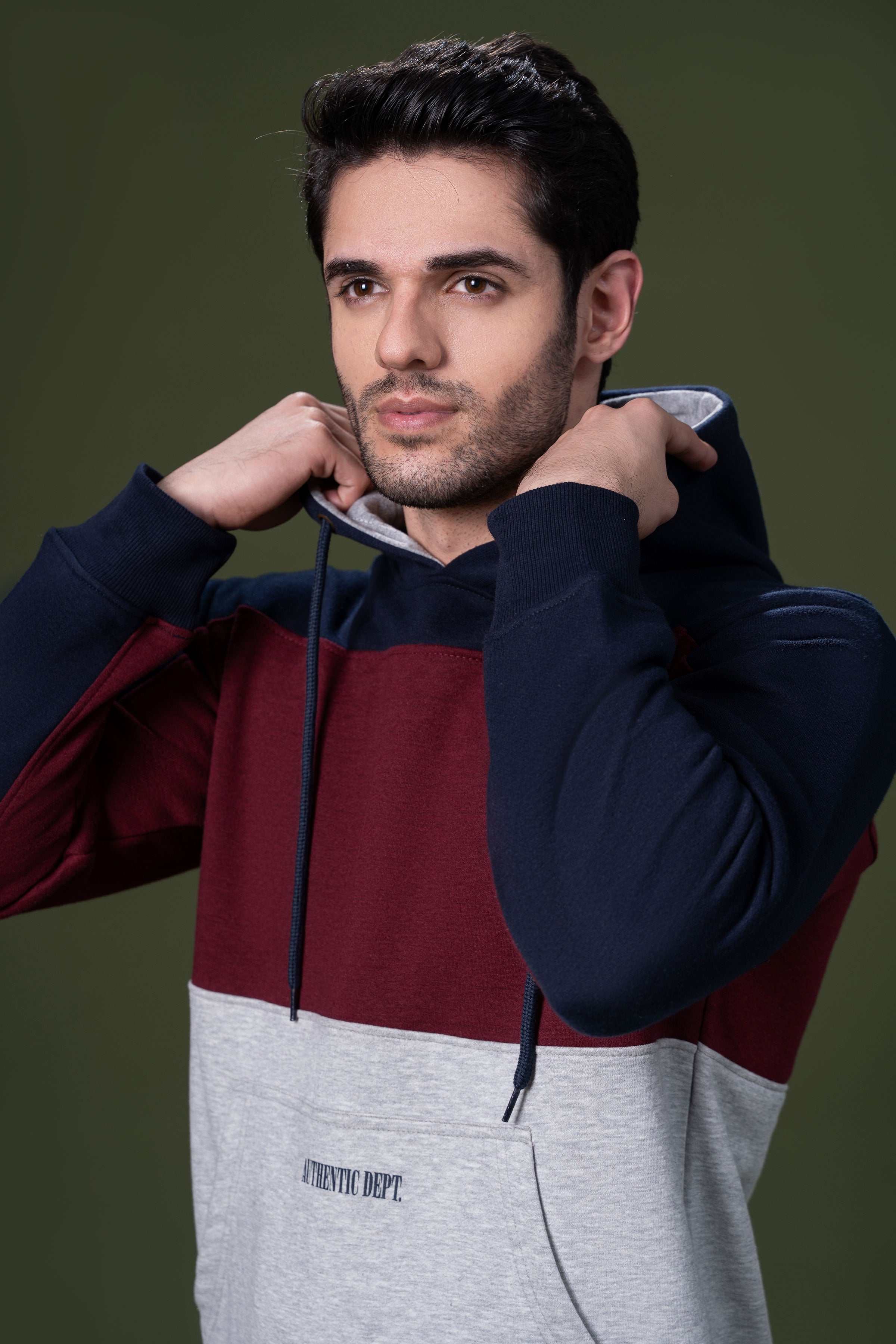CUT & SEW KANGAROO HOODIES MAHROON NAVY - Image 4