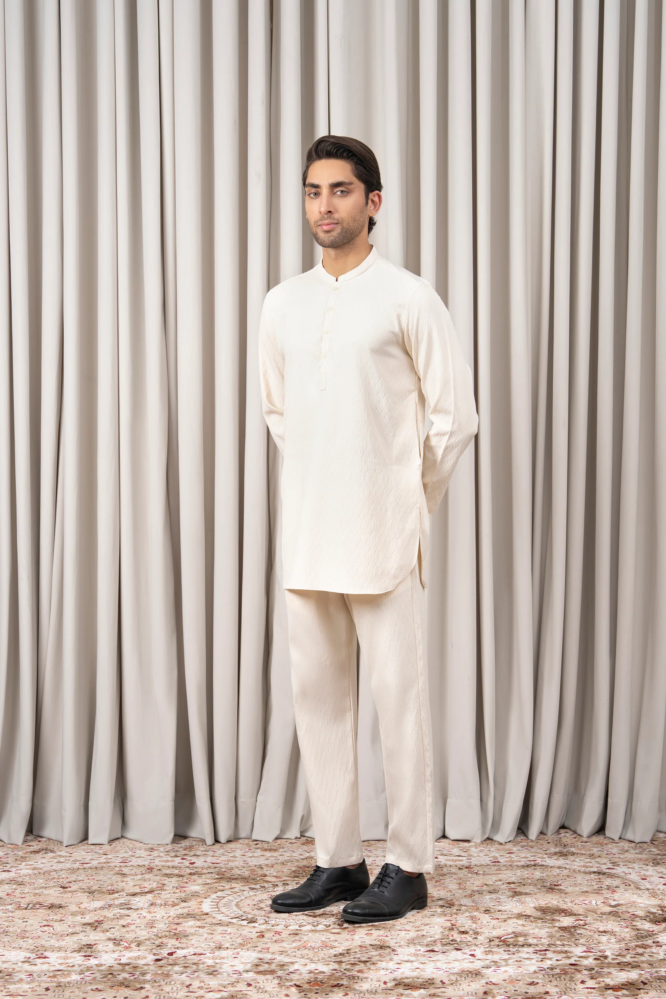 DOBBY TEXTURED KURTA PAJAMA - SIGNATURE COLLECTION CREAM - Image 3