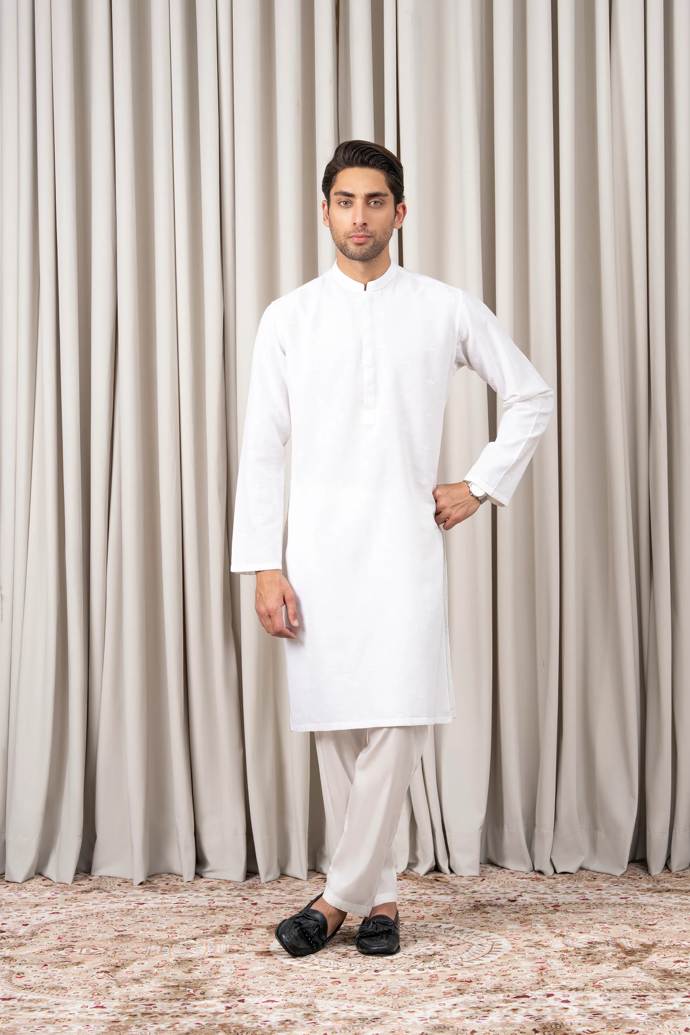 EMBROIDERED KURTA - SIGNATURE COLLECTION WHITE - Image 2