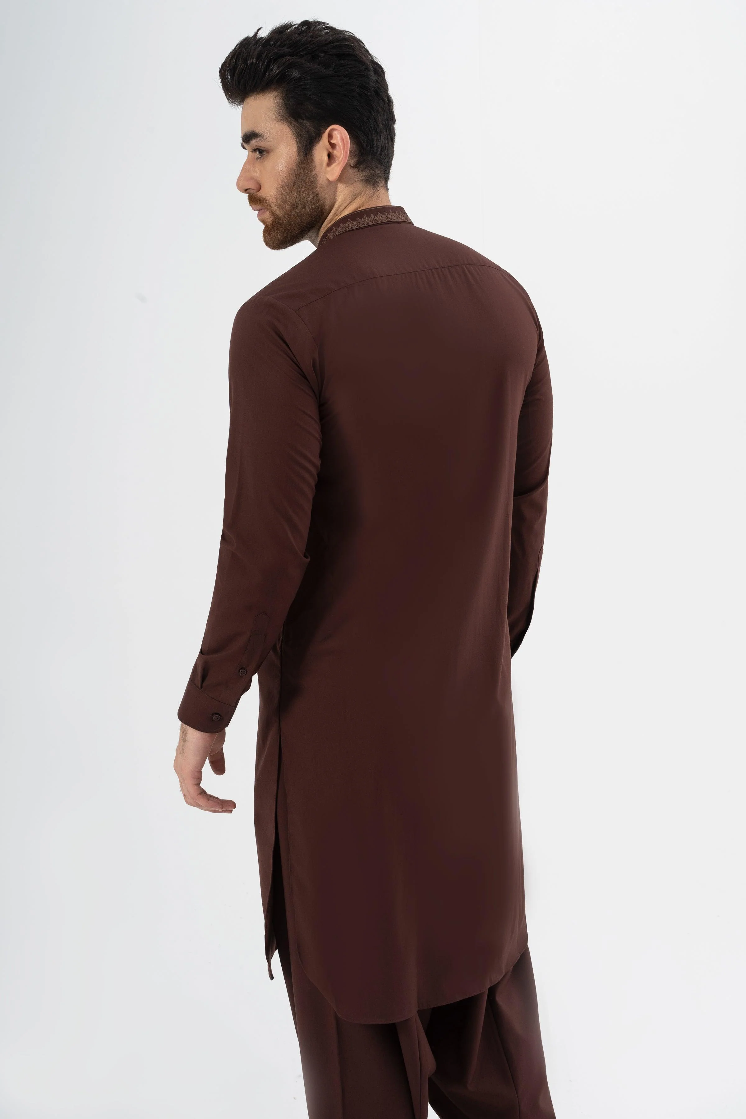 EMBROIDERED SHALWAR KAMEEZ MAROON - Image 4