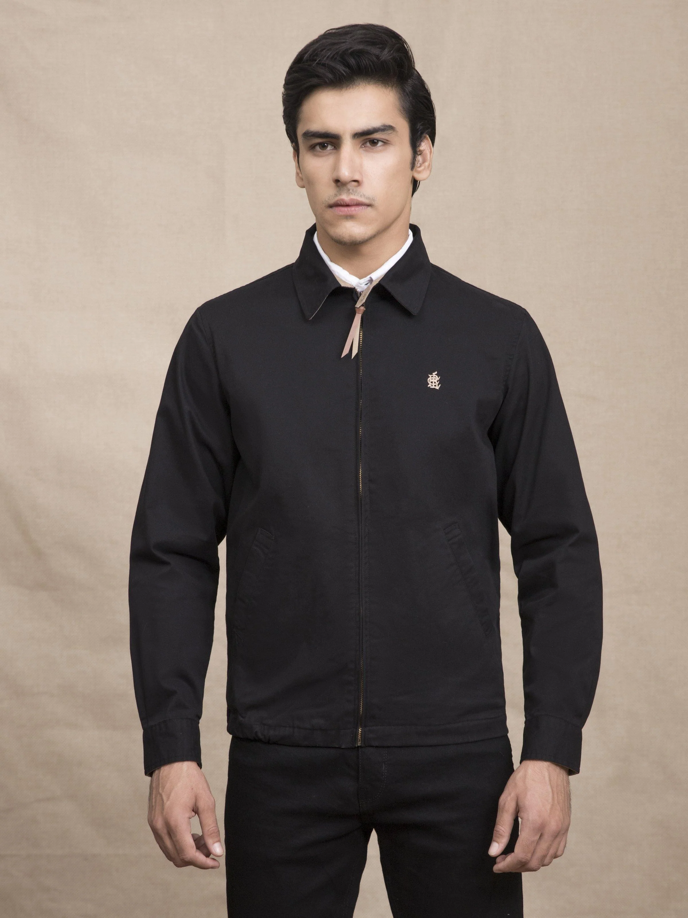 FULL SLEEVE COLLAR BLACK JACKET