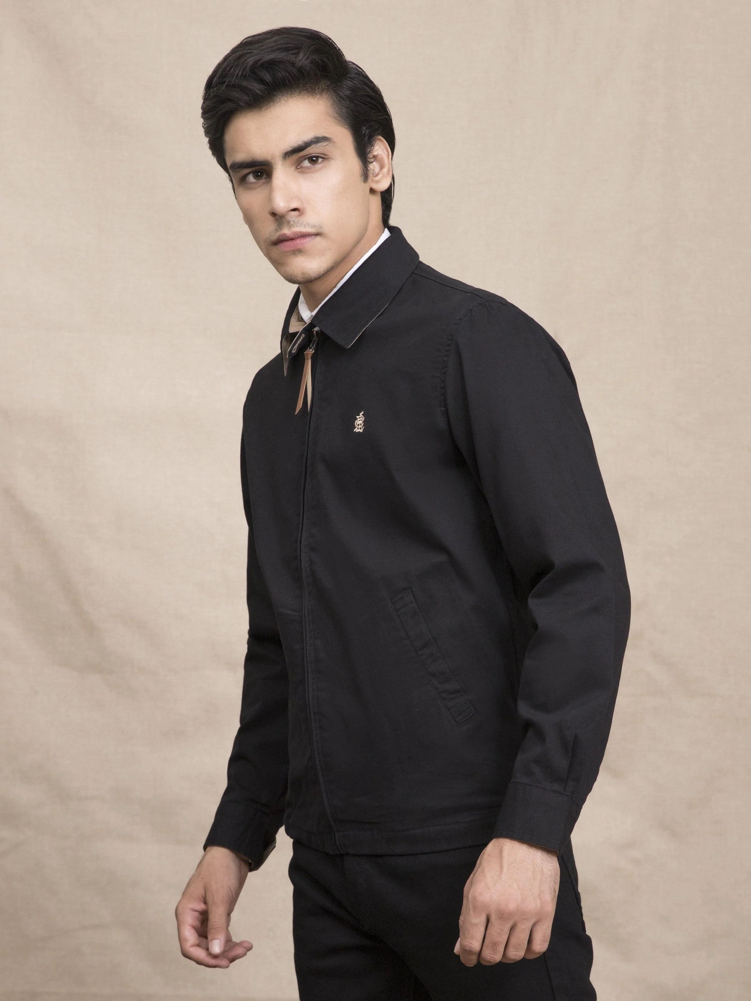 FULL SLEEVE COLLAR BLACK JACKET - Image 2