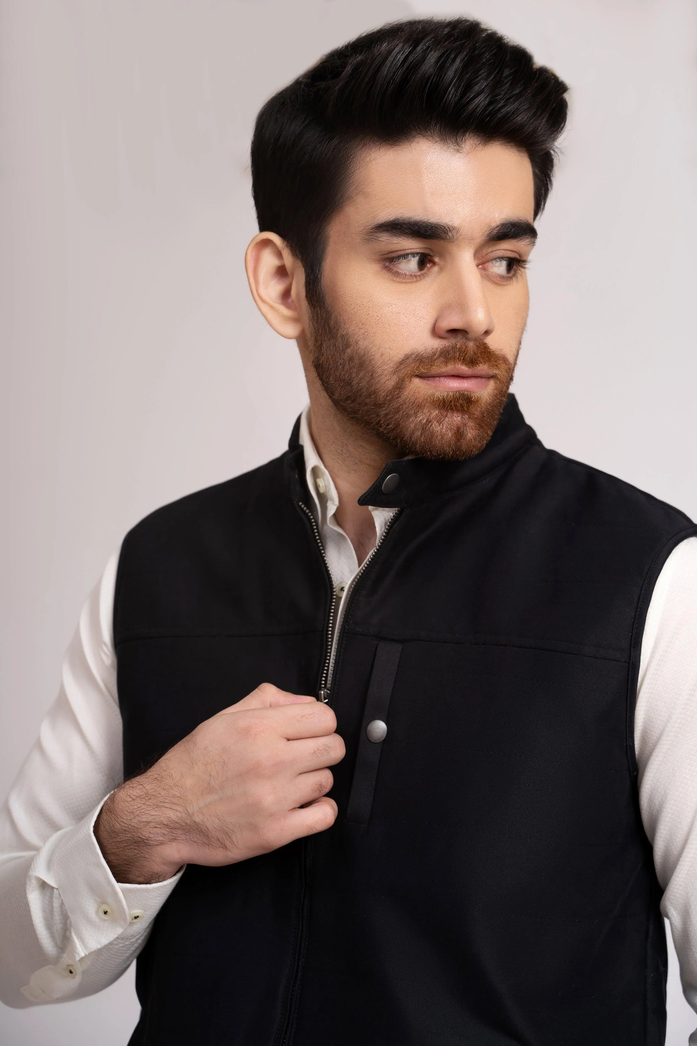JACKET QUILTED SLEEVE LESS BLACK - Image 4