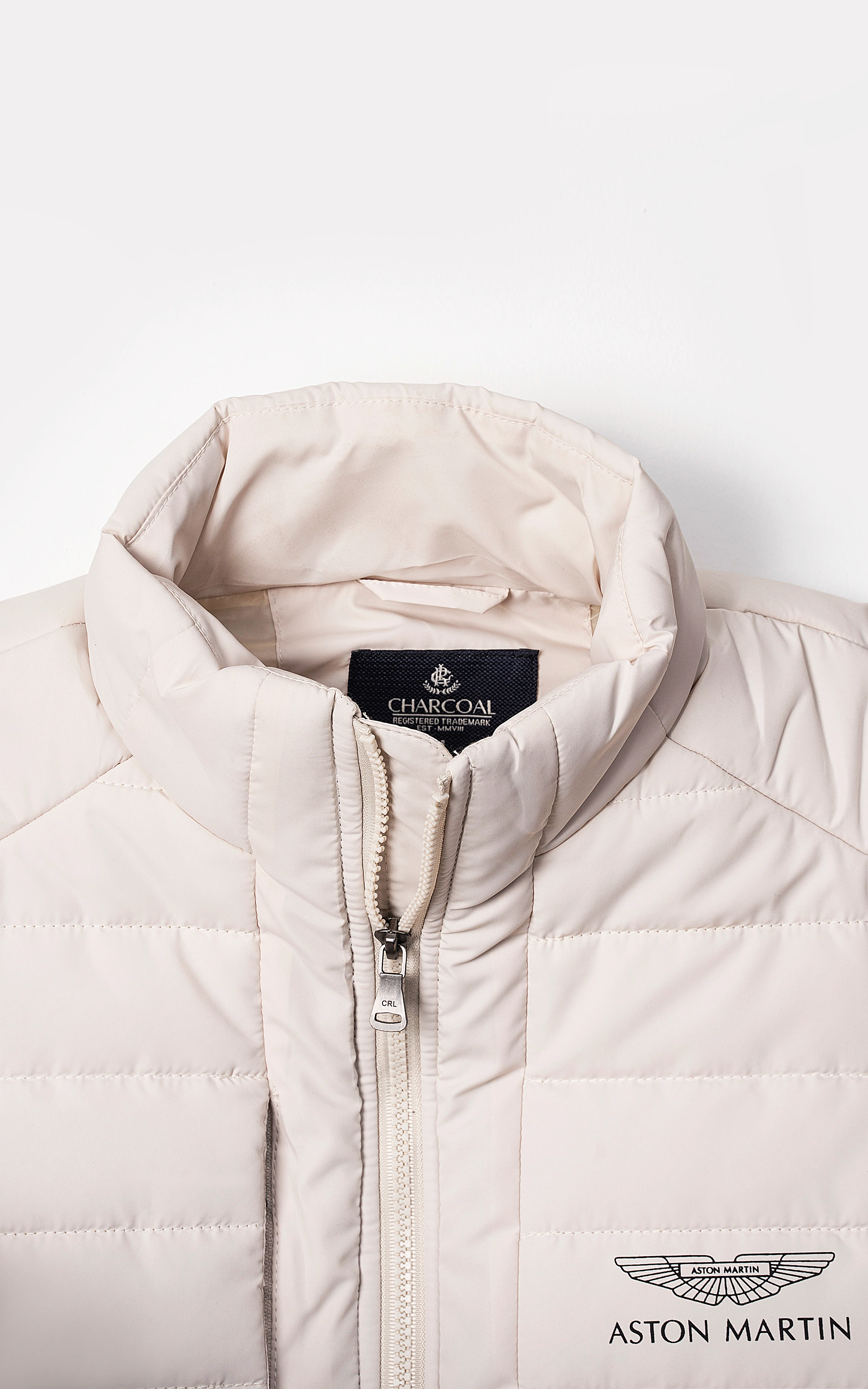 SIGNATURE SLEEVELESS JACKET BEIGE - Image 3