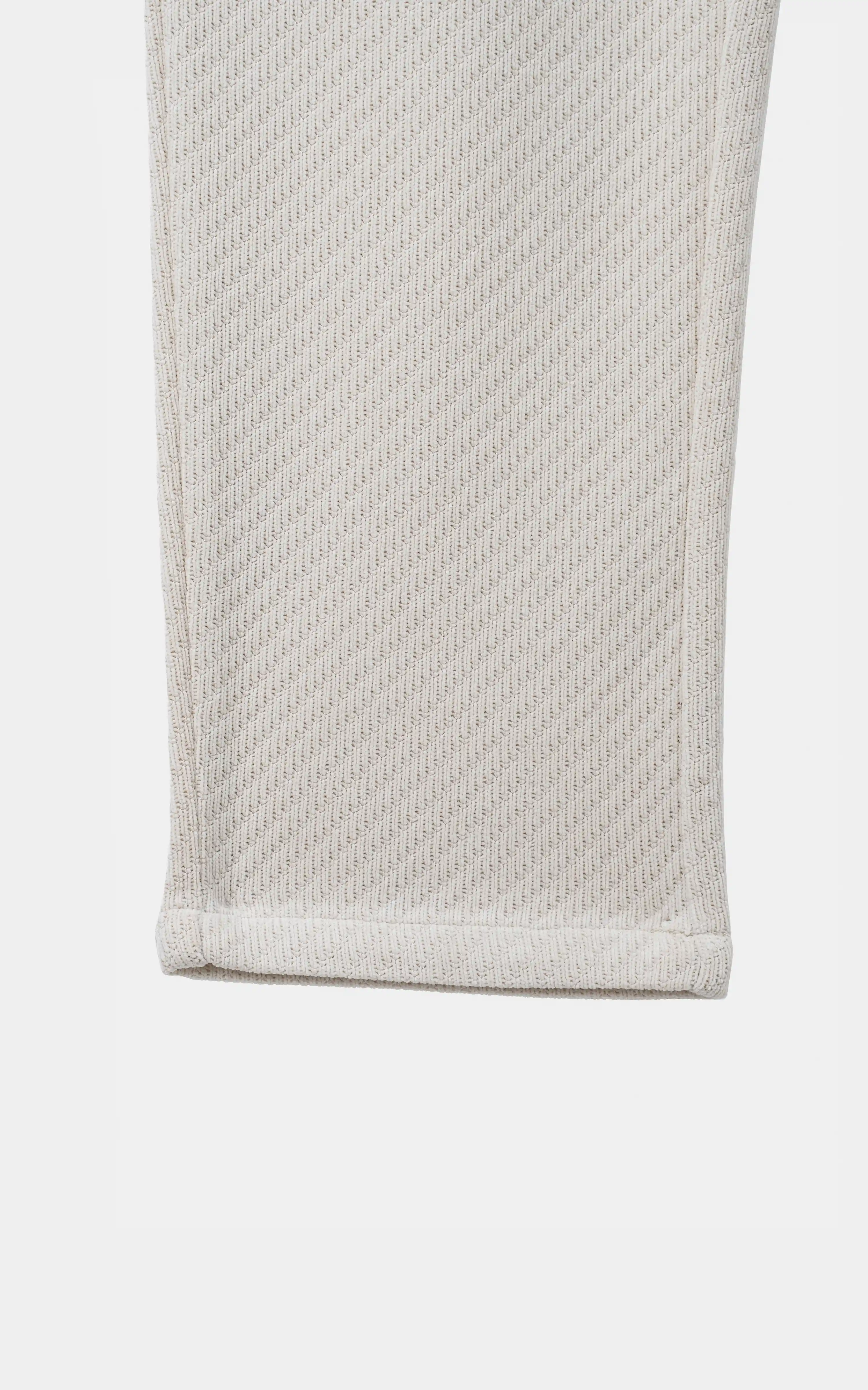 JACQUARD KNIT CASUAL TROSUER BEIGE - Image 3