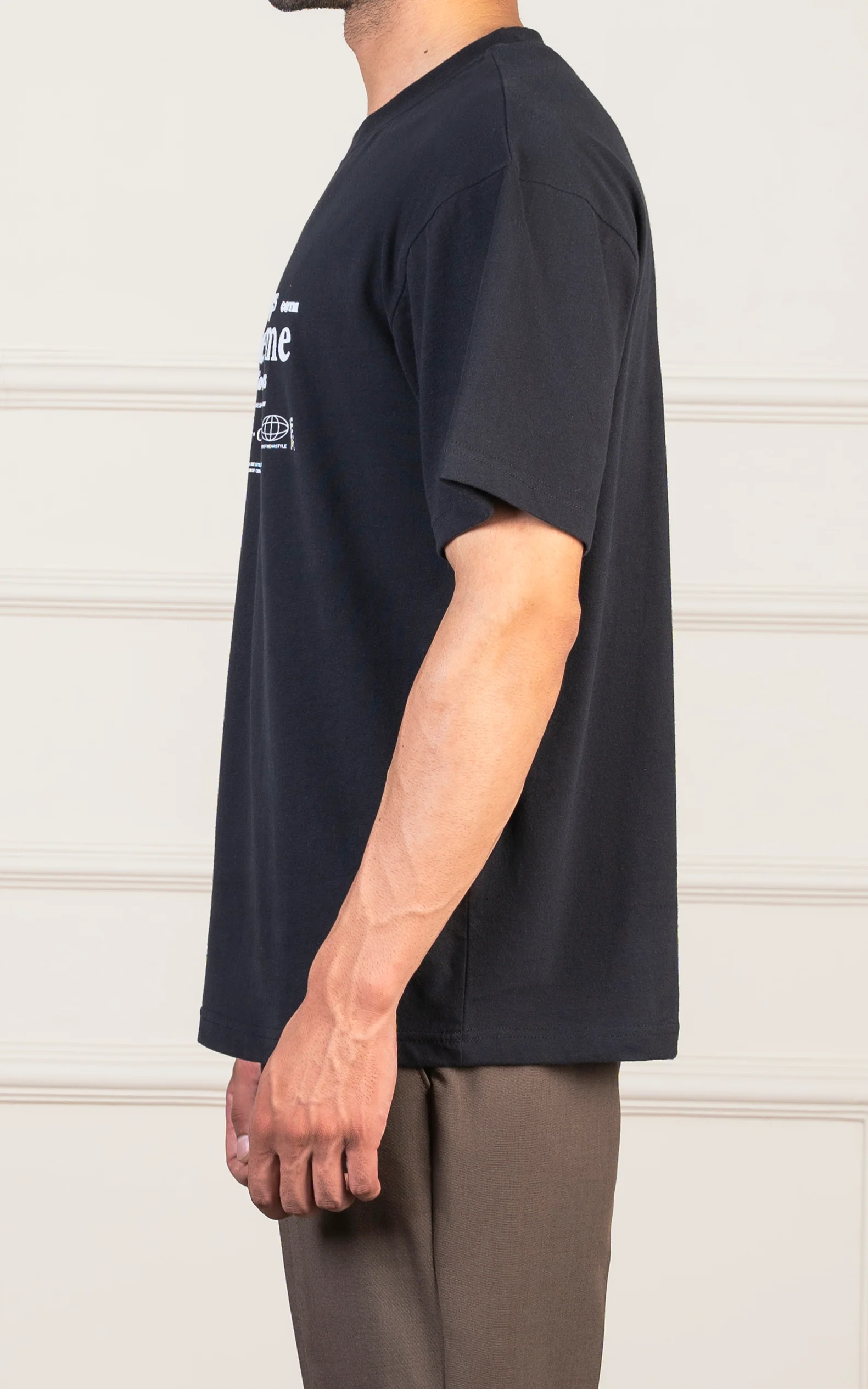 OVERSIZED GRAPHIC T-SHIRT BLACK - Image 4