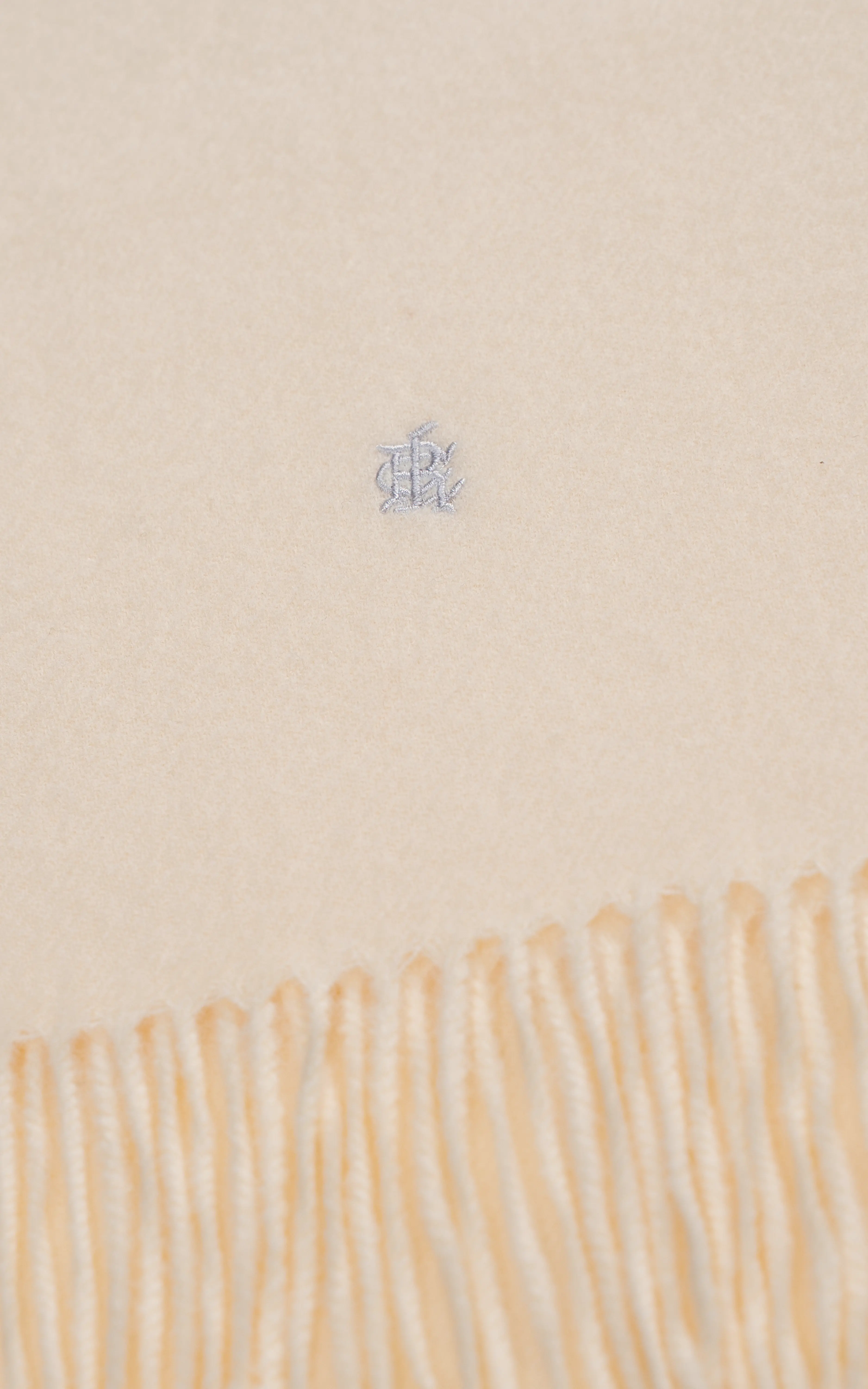 PLAIN EMBROIDERY SCARF - Image 2