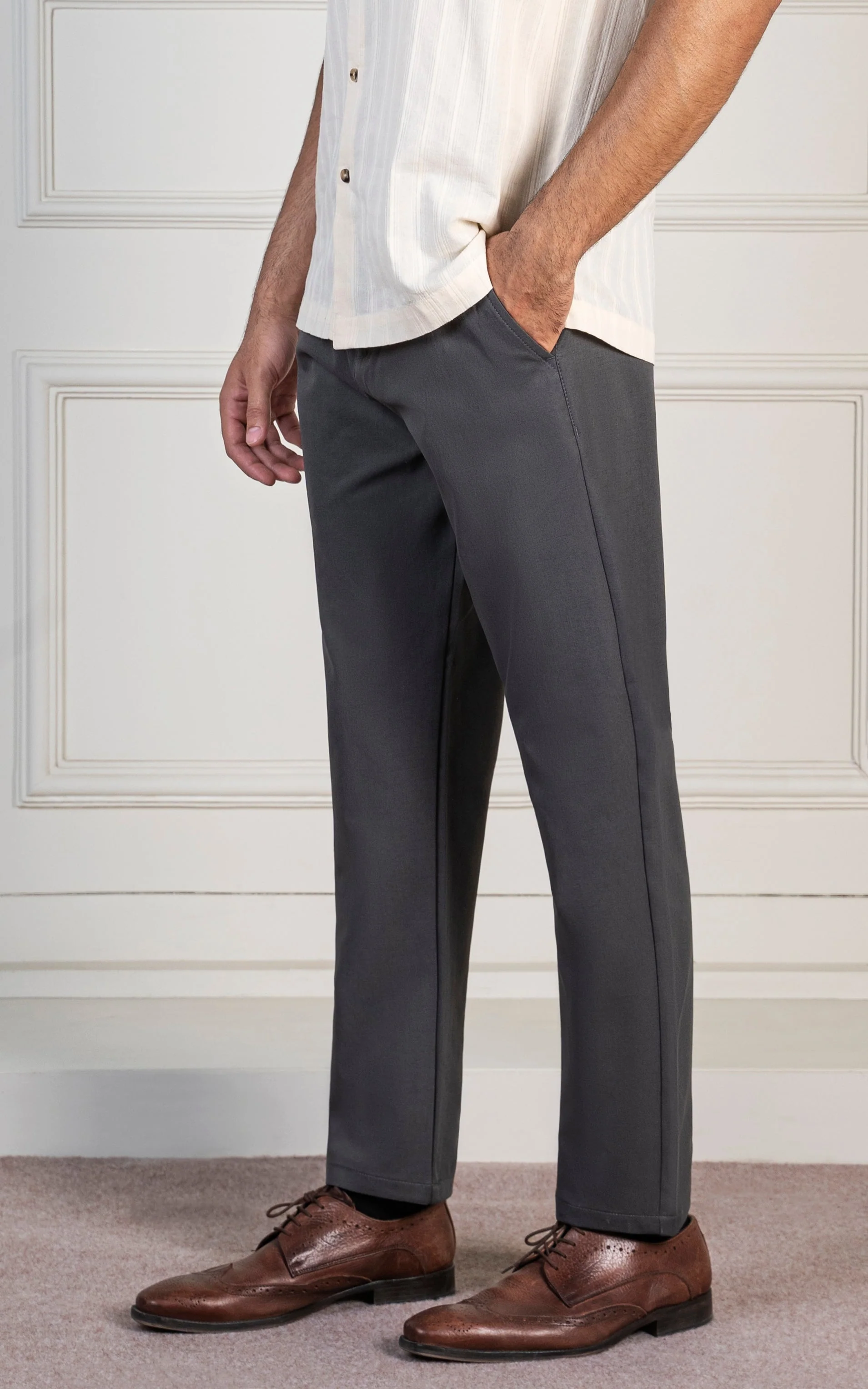 PLAIN REGULAR TAPERED BI-STRETCH PANT DARK GREY - Image 6
