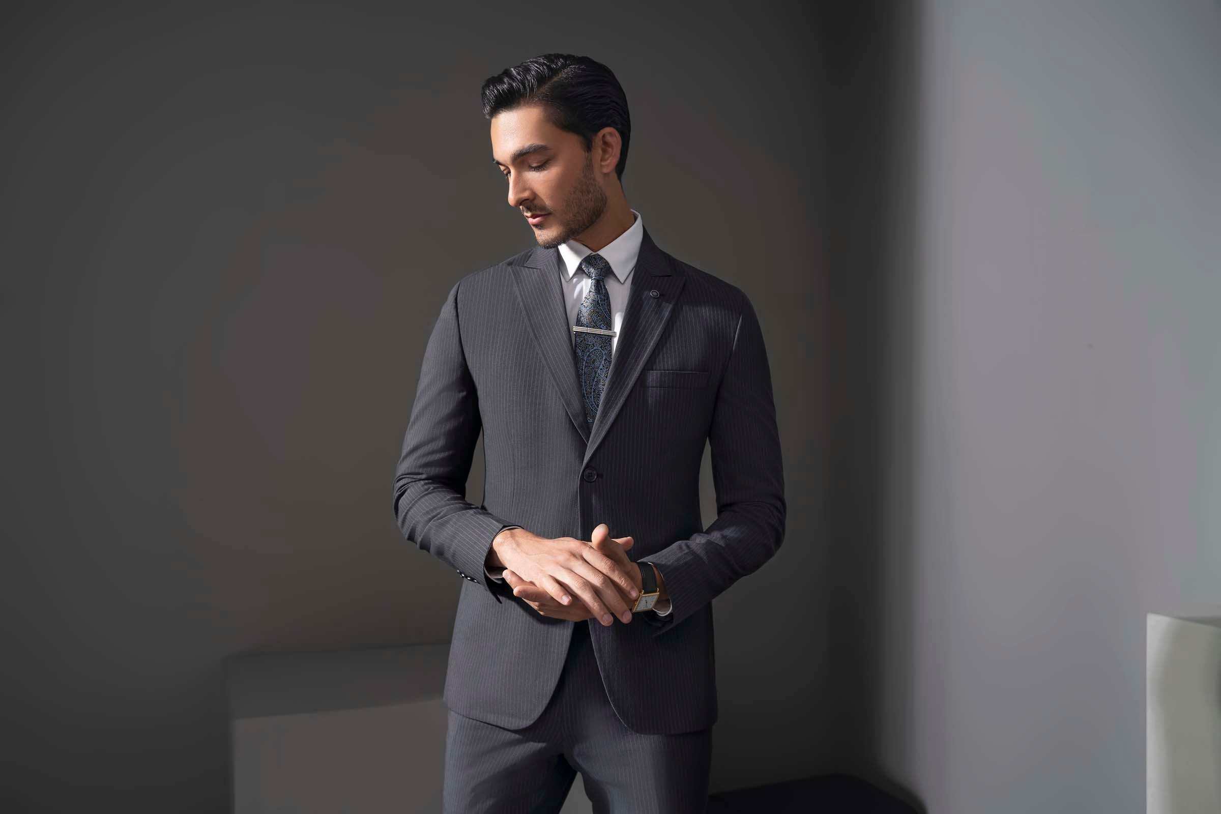 PREMIUM 2 PIECE SUIT GREY STRIPER - Image 5