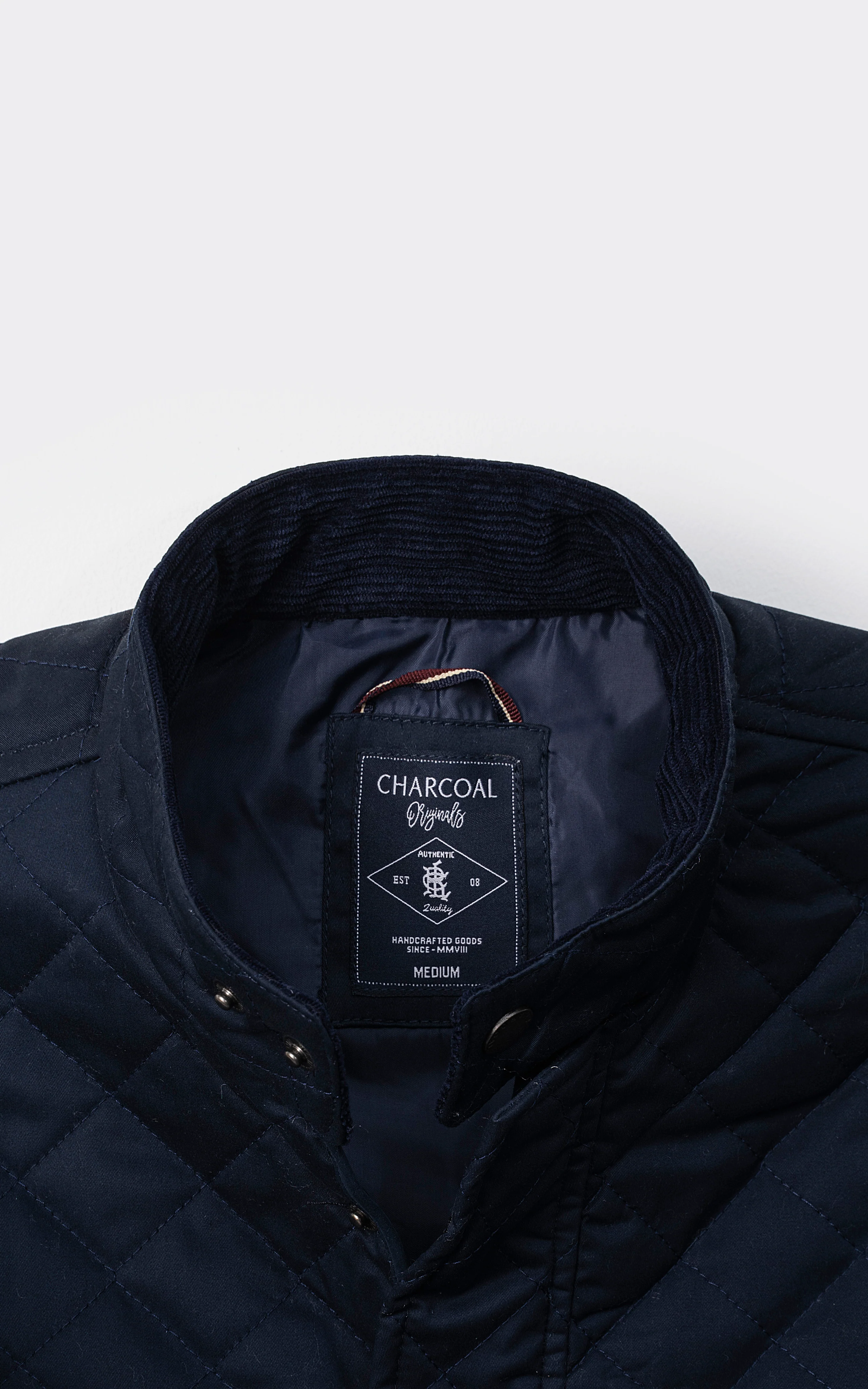 QUILTED SLEEVELESS JACKET NAVY - Image 2