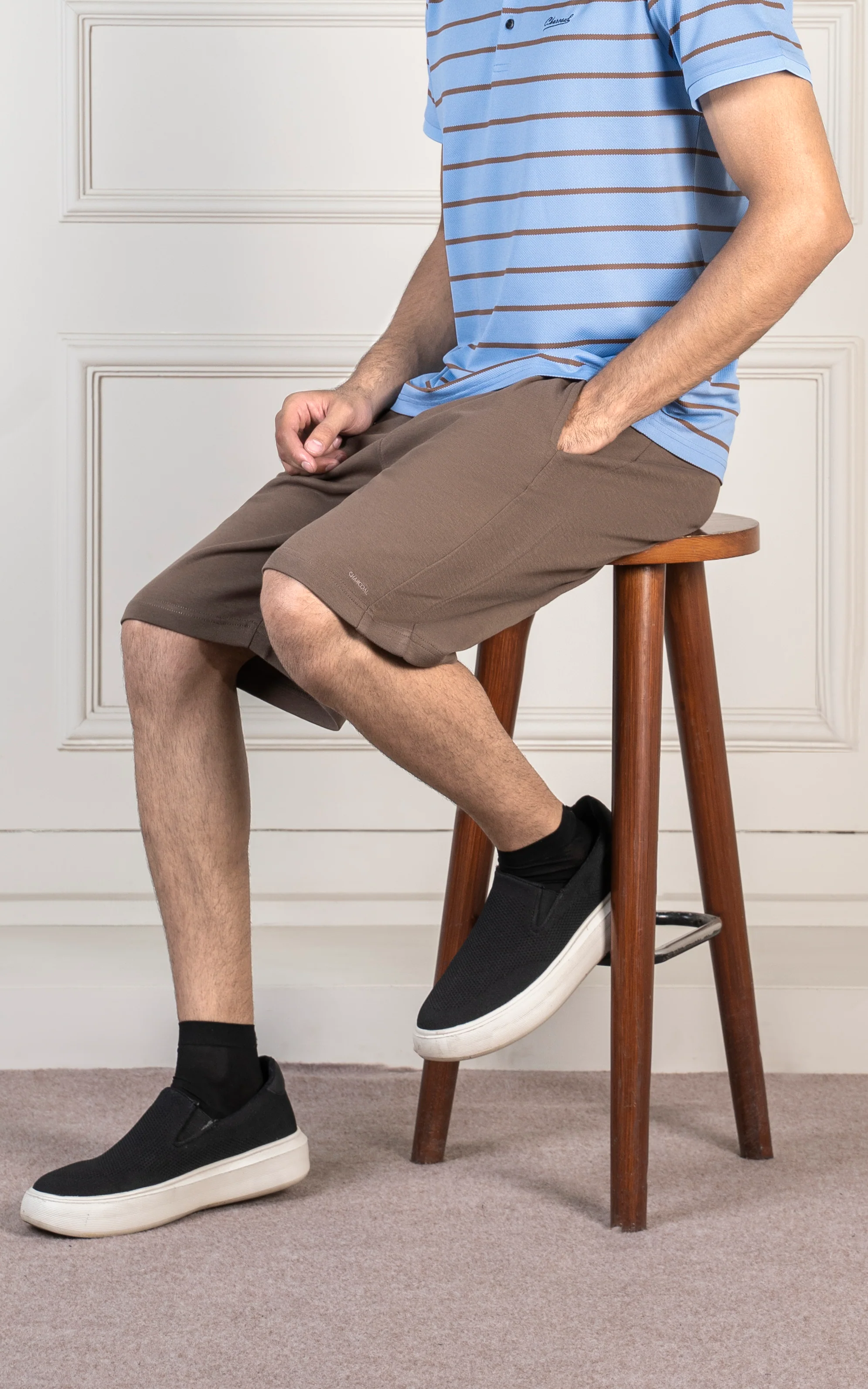 REGULAR FIT INTERLOCK SHORT DARK KHAKI - Image 4
