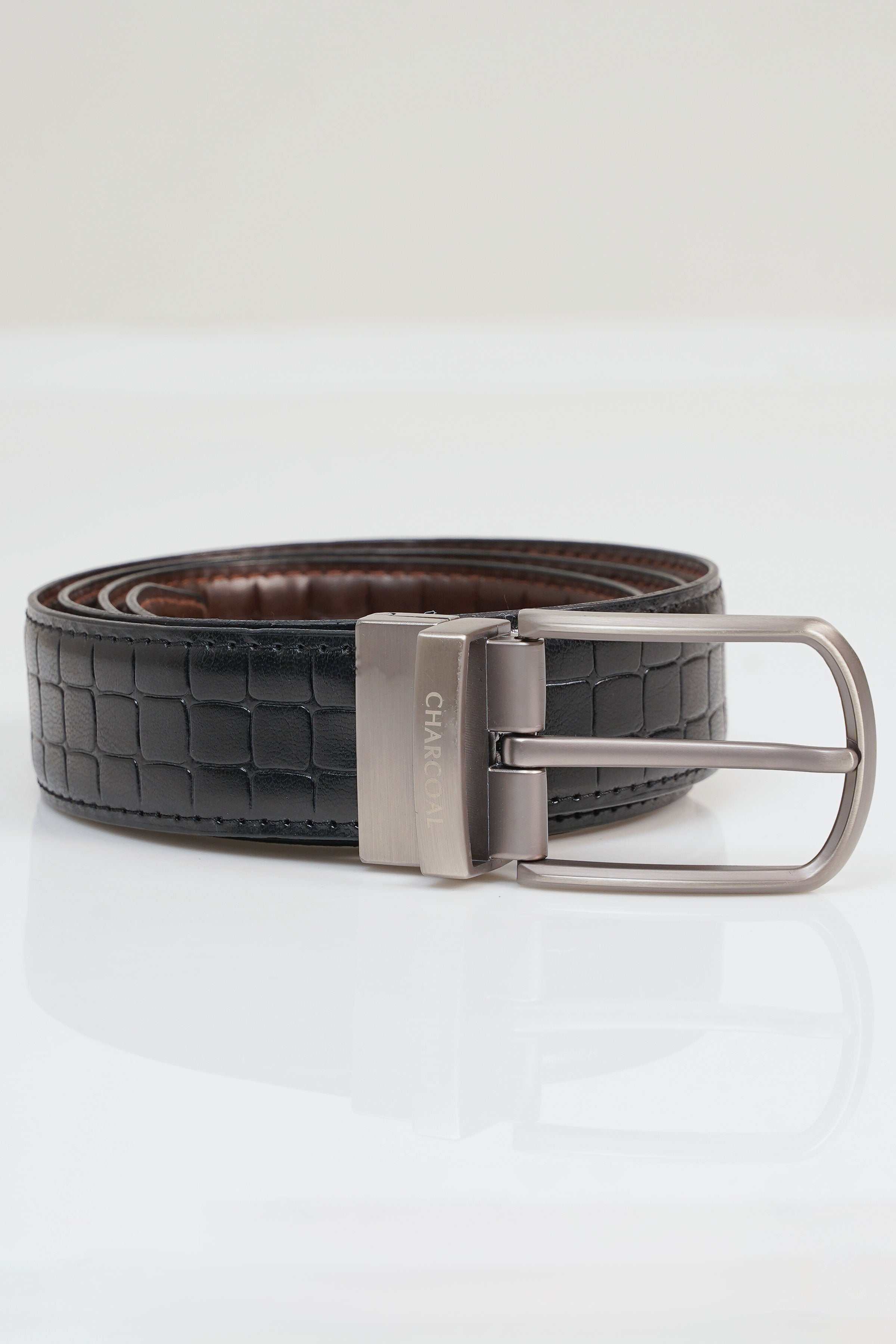 REVERSIBLE BELT