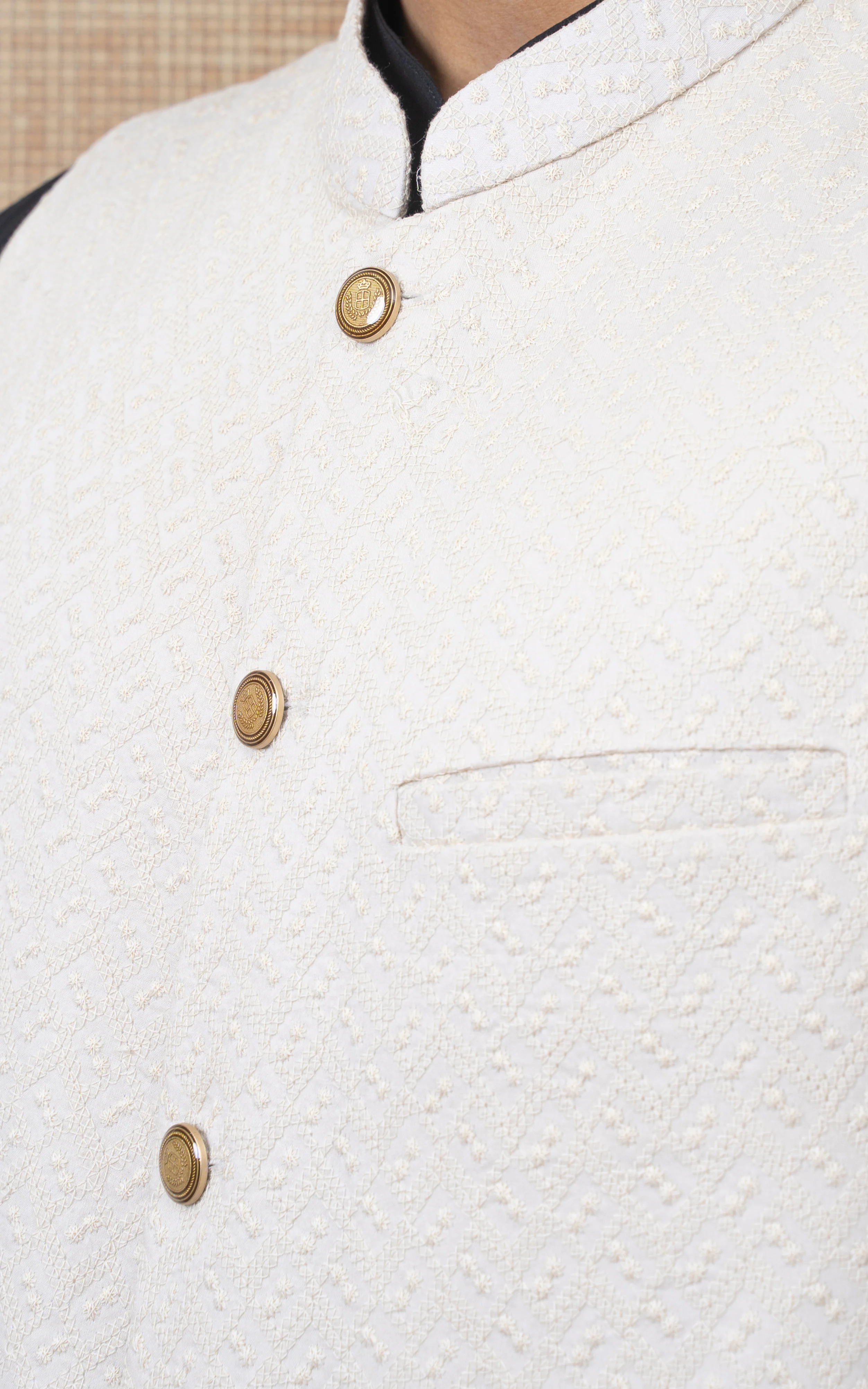 SCHIFFLI EMBROIDERED W/C -SIGNATURE COLLECTION CREAM - Image 2