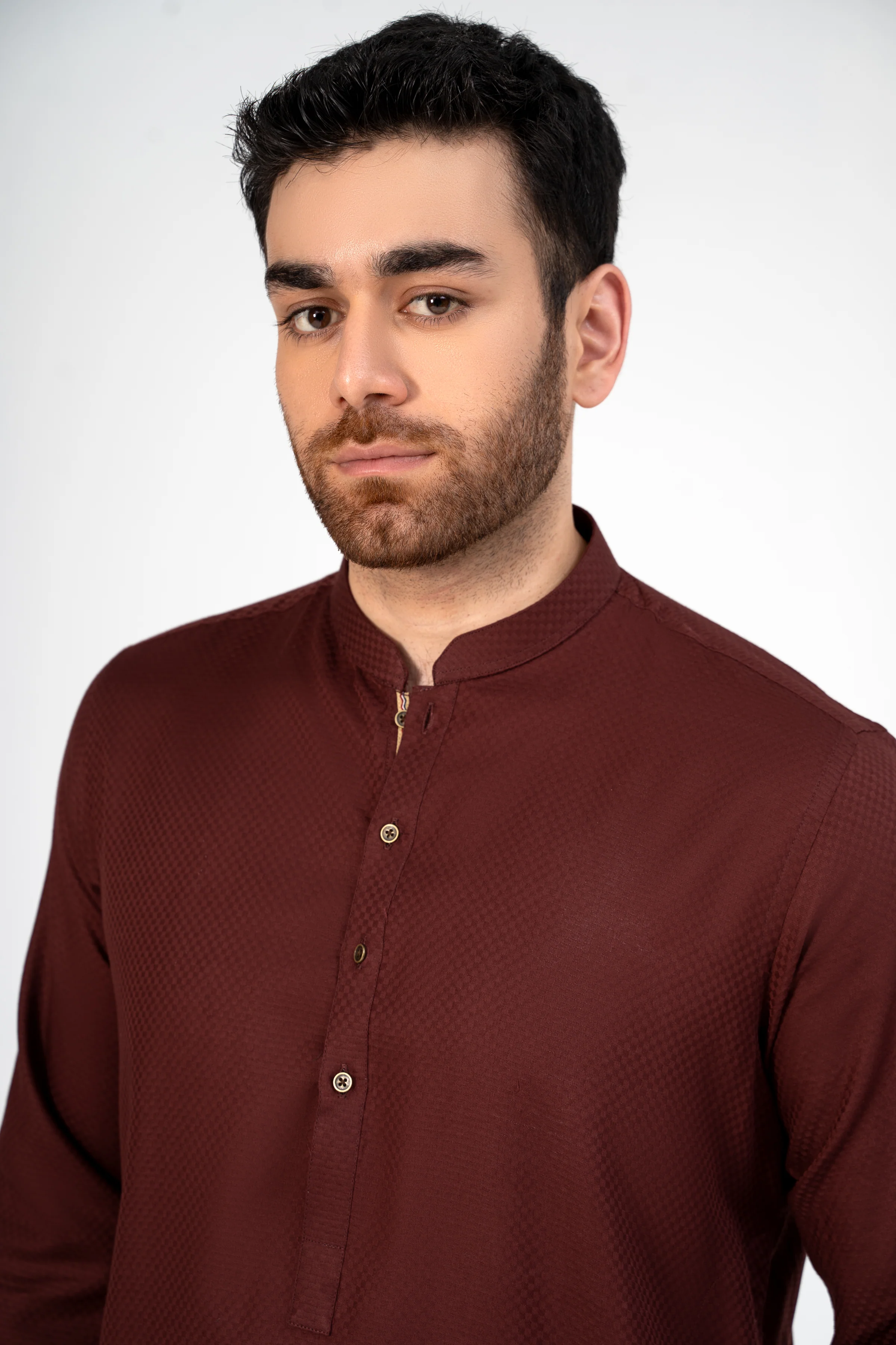 SELF DOBBY KURTA MAROON - Image 2