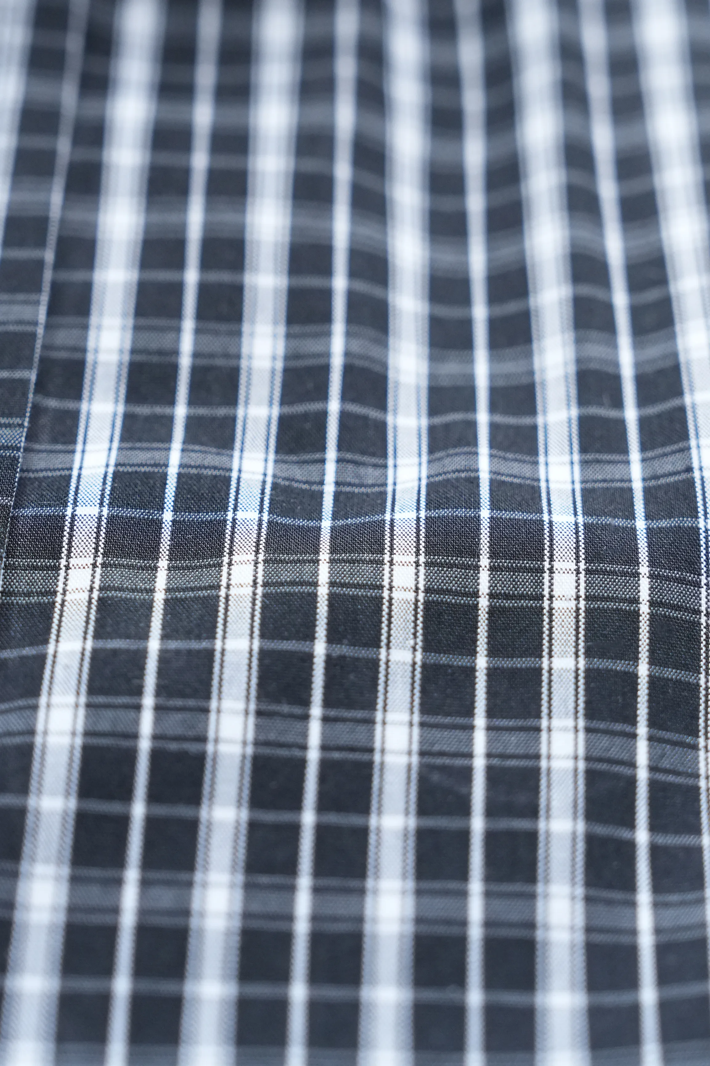HIDDEN BUTTON DOWN COLLAR SEMI FORMAL CHECKERED SHIRT BALCK - Image 4