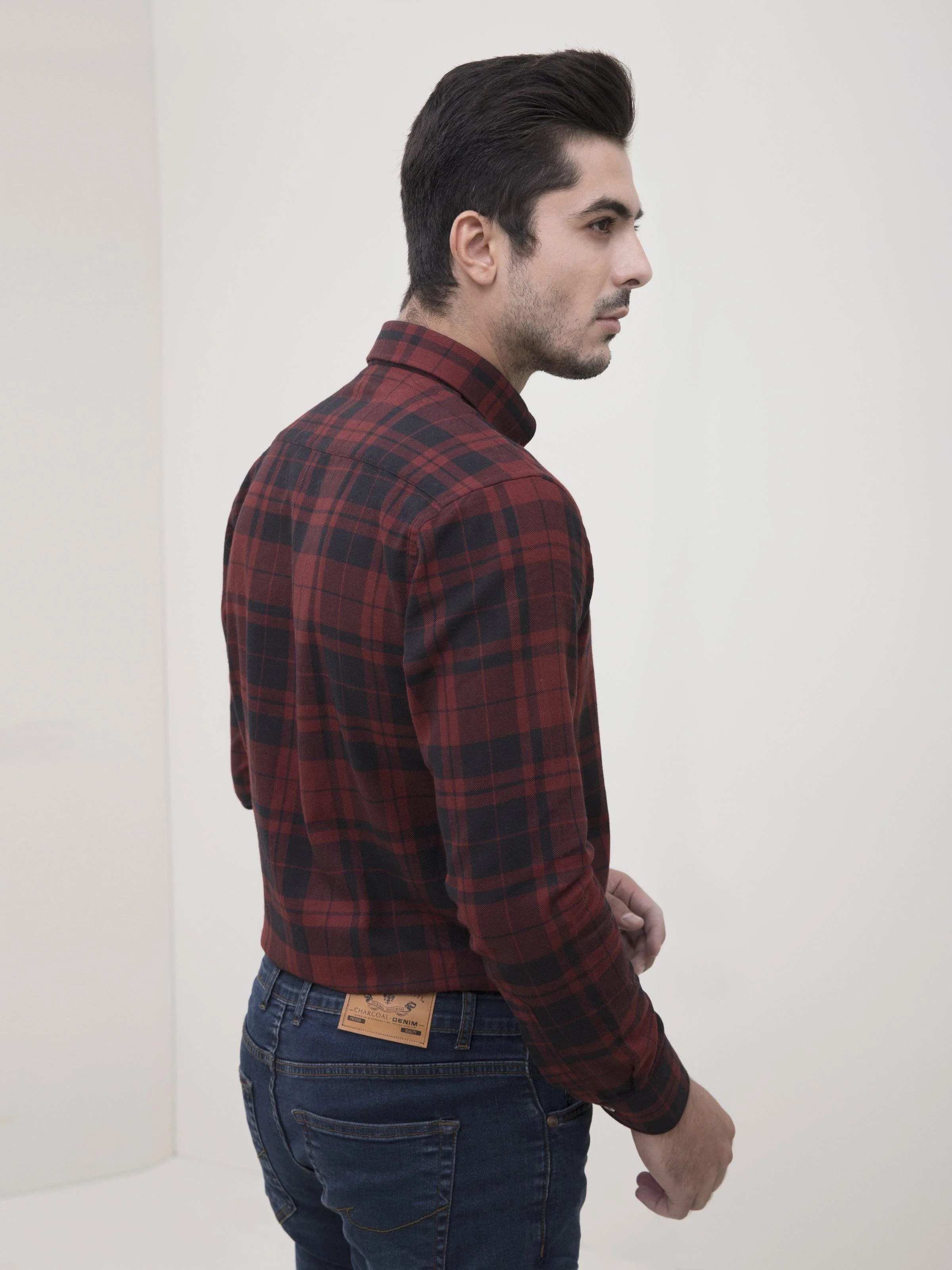SEMI FORMAL SHIRT FULL SLEEVE BOTTON DOWN MAHROON BLACK - Image 3