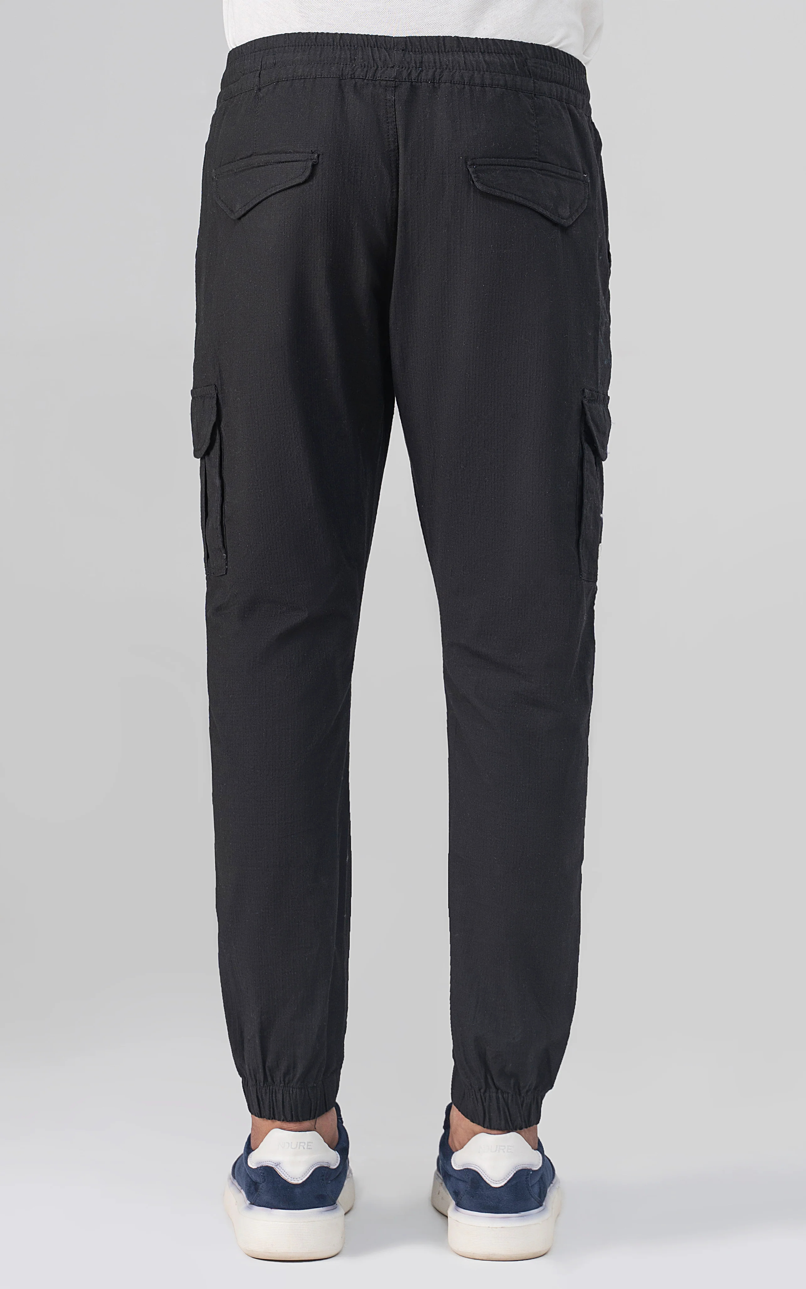 SLIM FIT CARGO TROUSER BLACK - Image 4