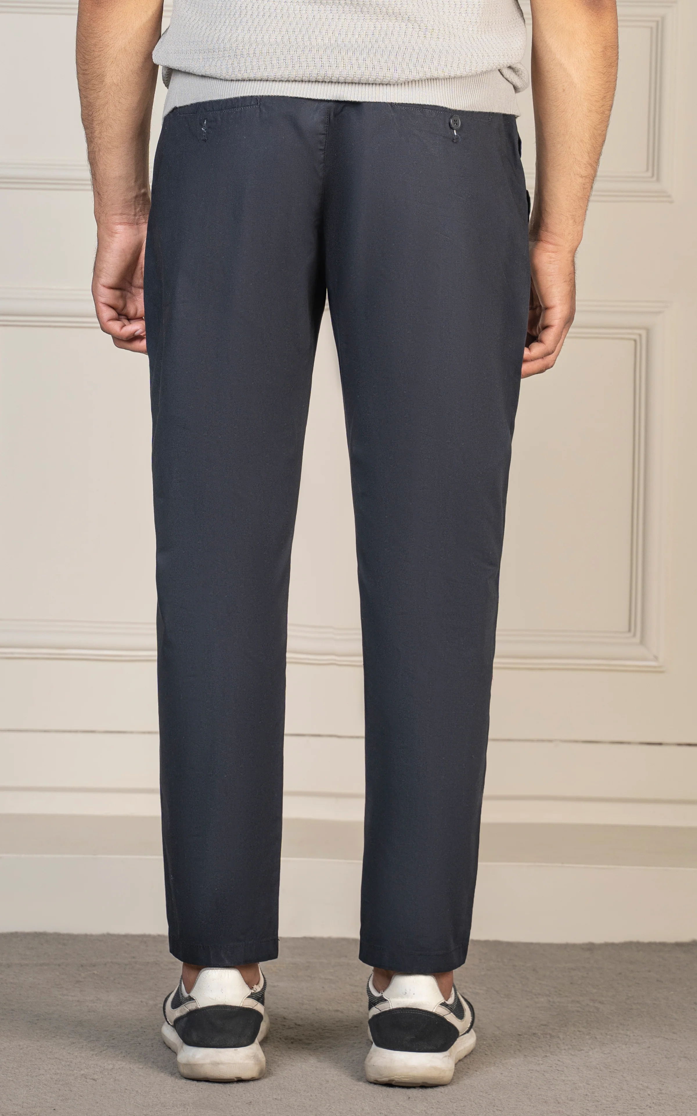 SLIM FIT JOGGER TROUSER BLACK - Image 4