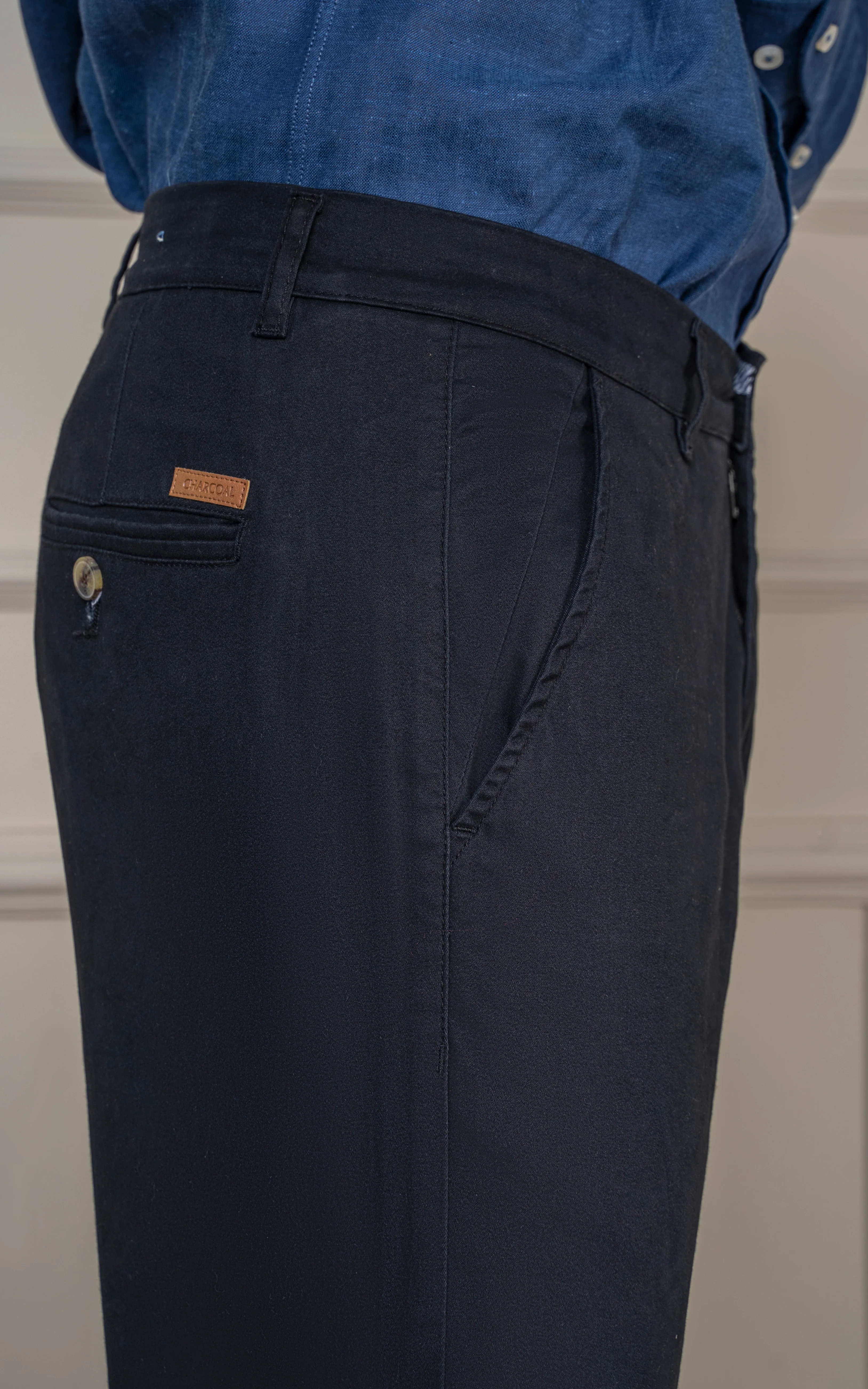 SLIM FIT SATIN PANT BLACK - Image 3