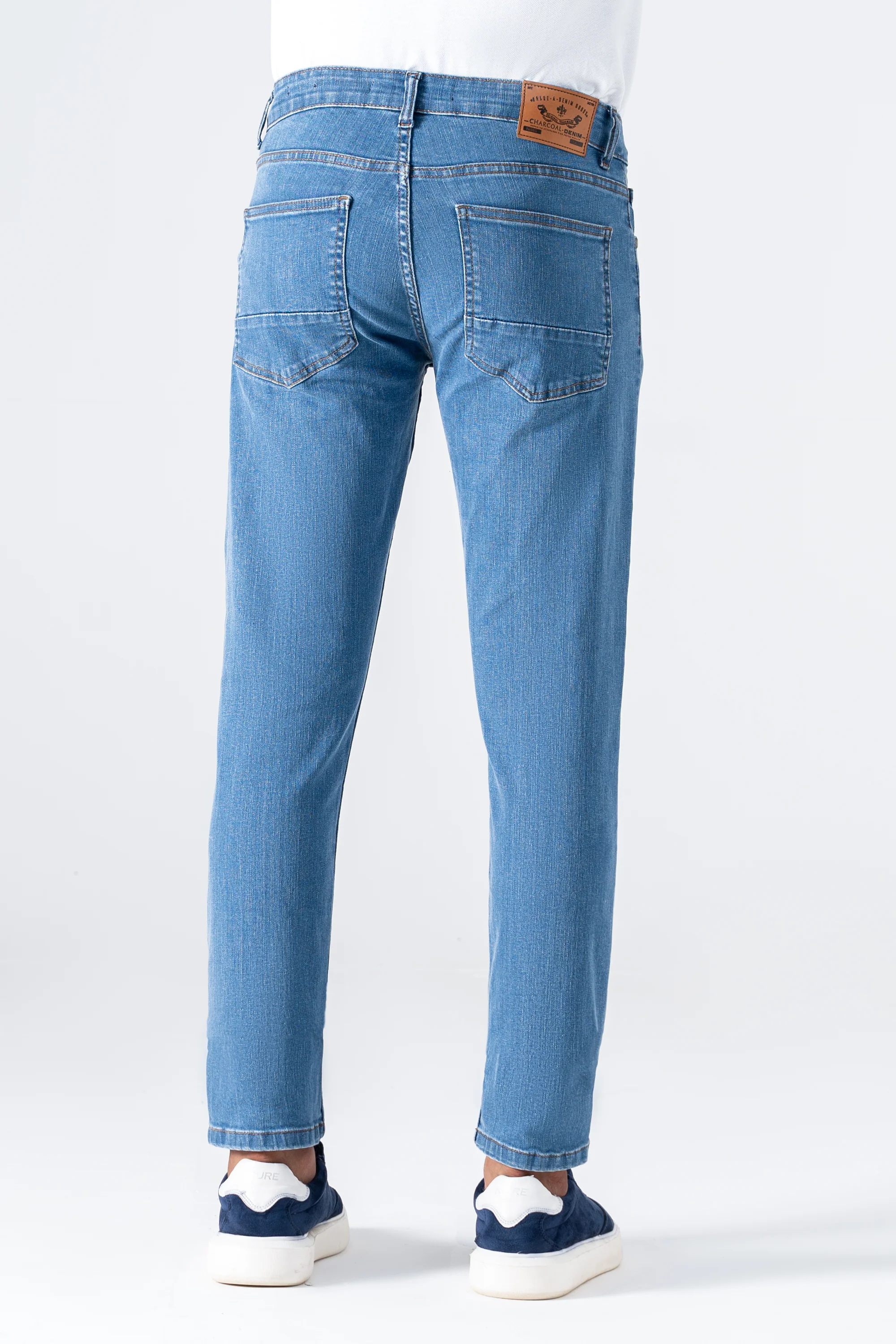 SLIM LEG DENIM JEANS LIGHT BLUE - Image 4
