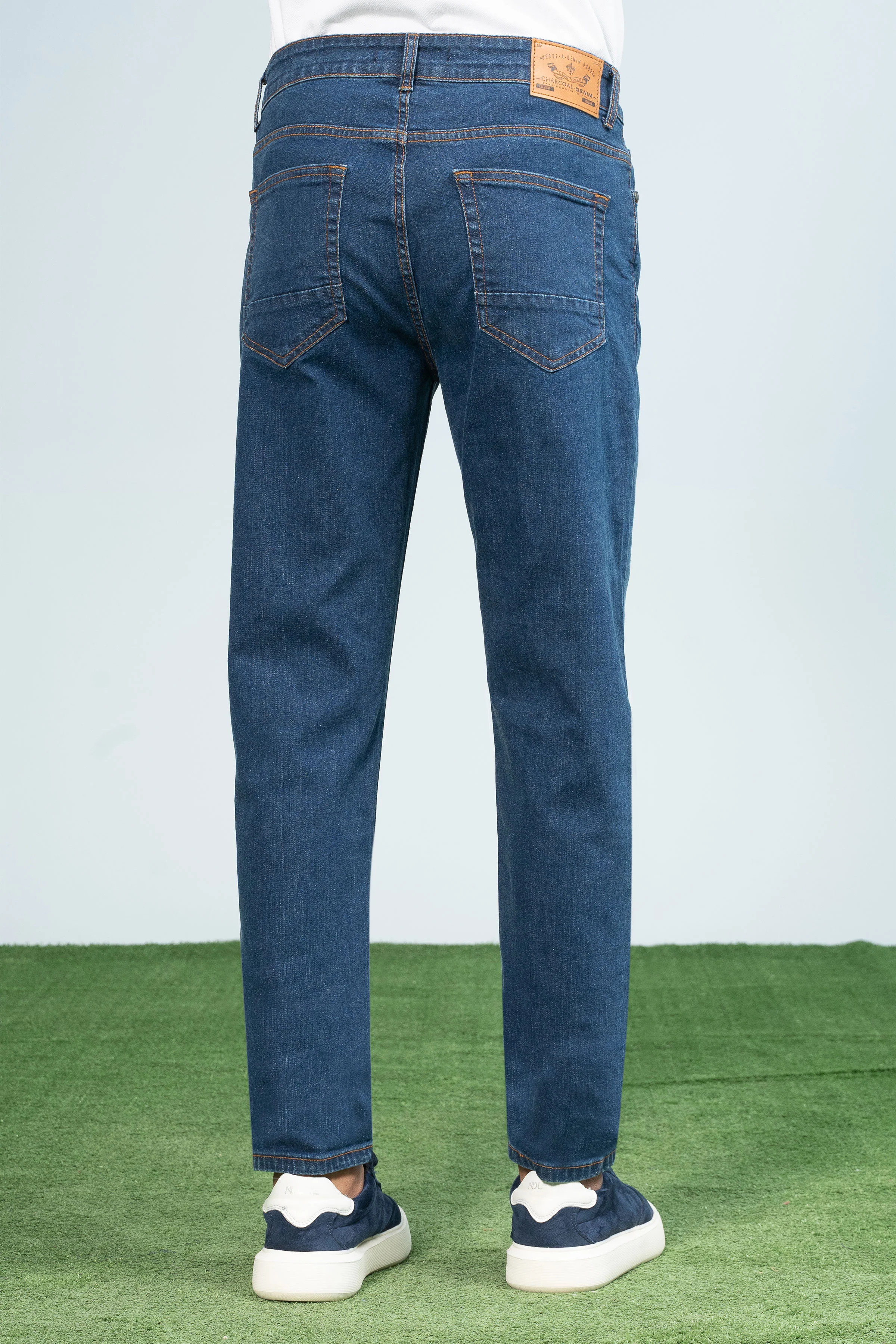 SLIM LEG DENIM JEANS MID BLUE - Image 3
