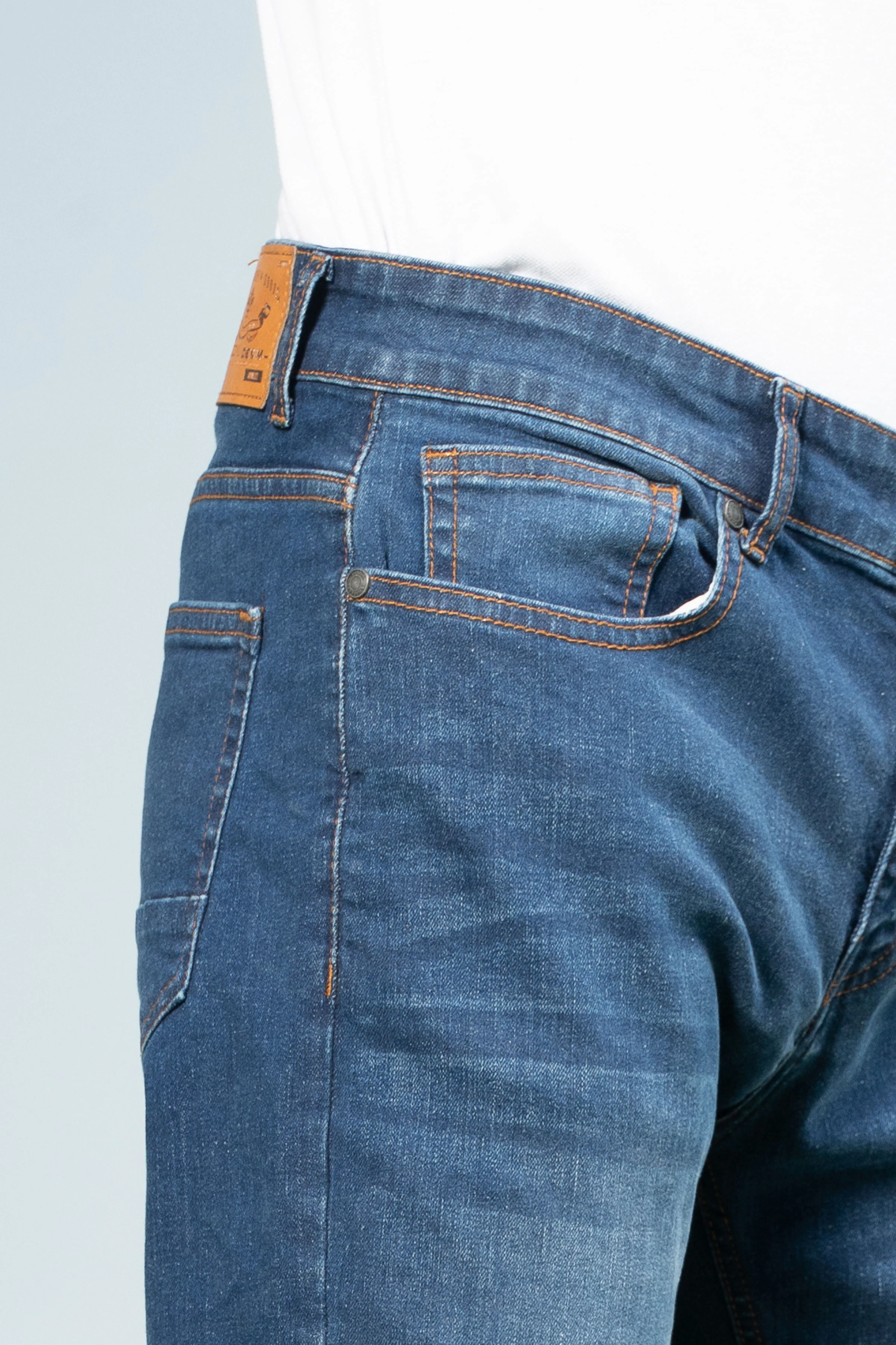SLIM LEG DENIM JEANS MID BLUE - Image 4