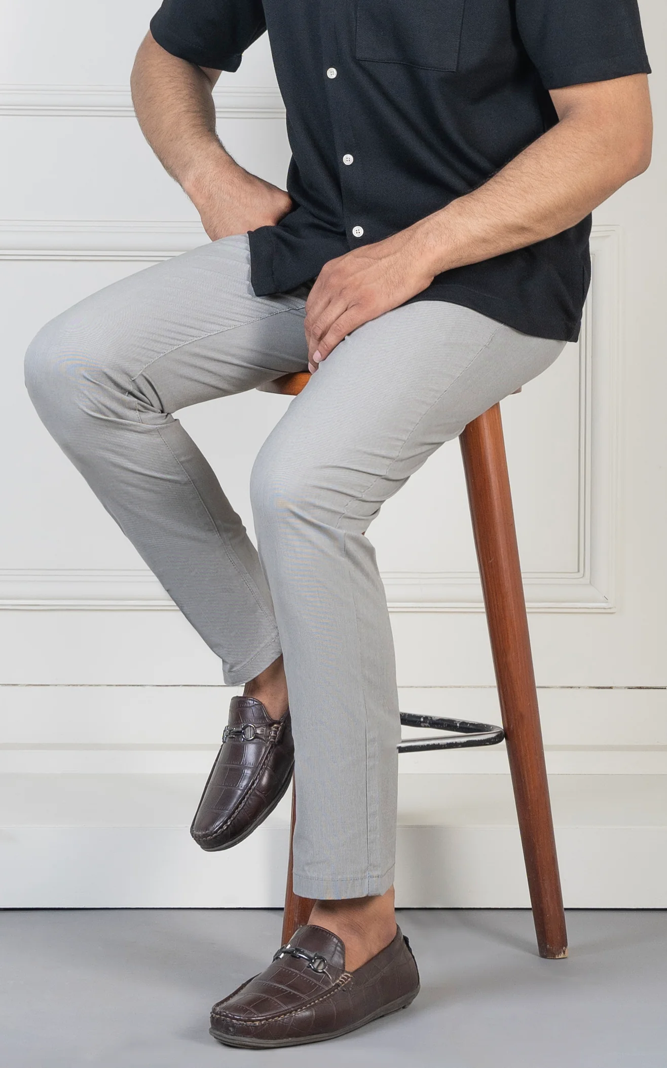 SMART FIT TEXTURED PANT LIGHT GREY - Image 4