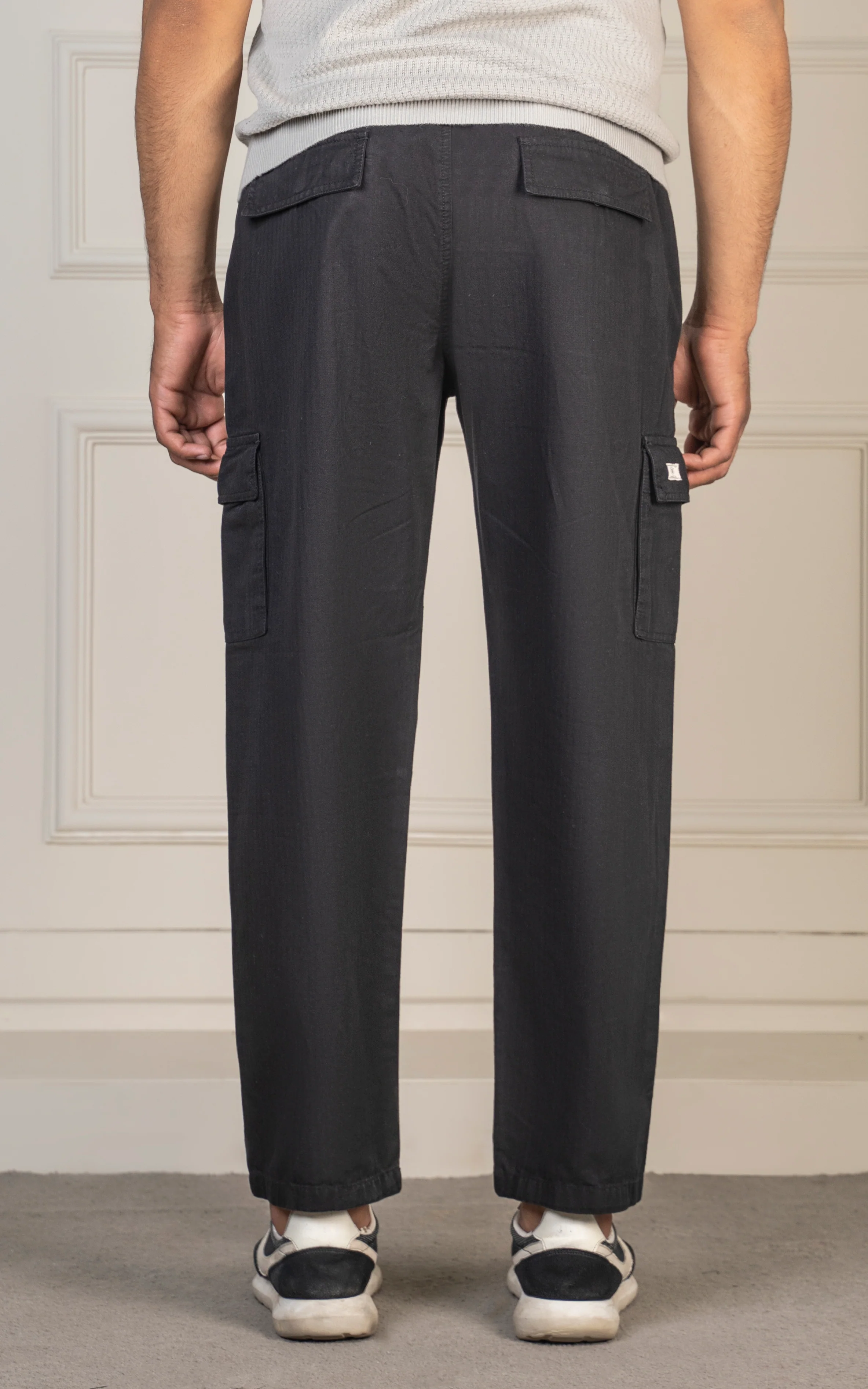STRAIGHT FIT CARGO TROUSER  BLACK - Image 5