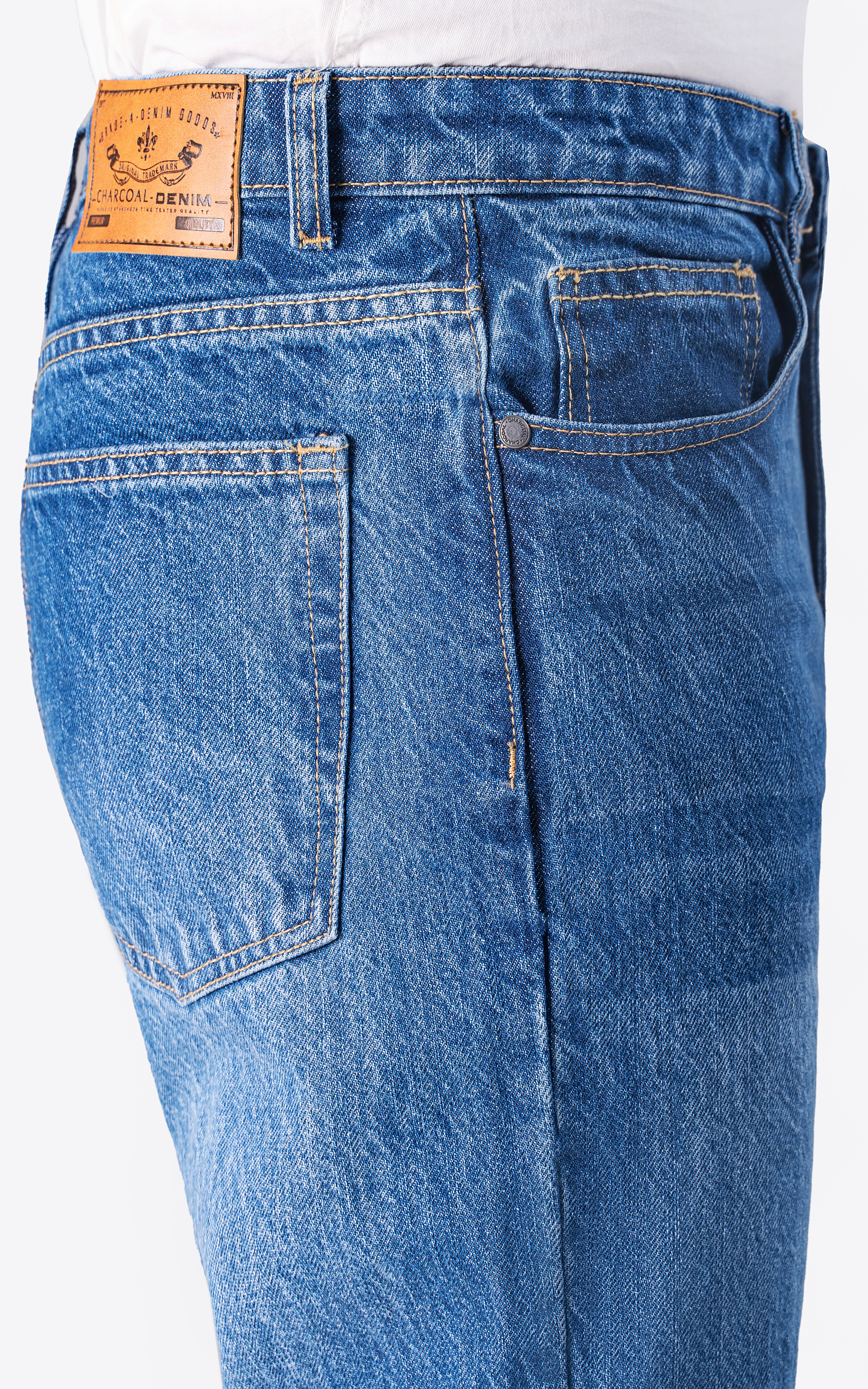 STRAIGHT FIT JEAN LIGHT BLUE - Image 4